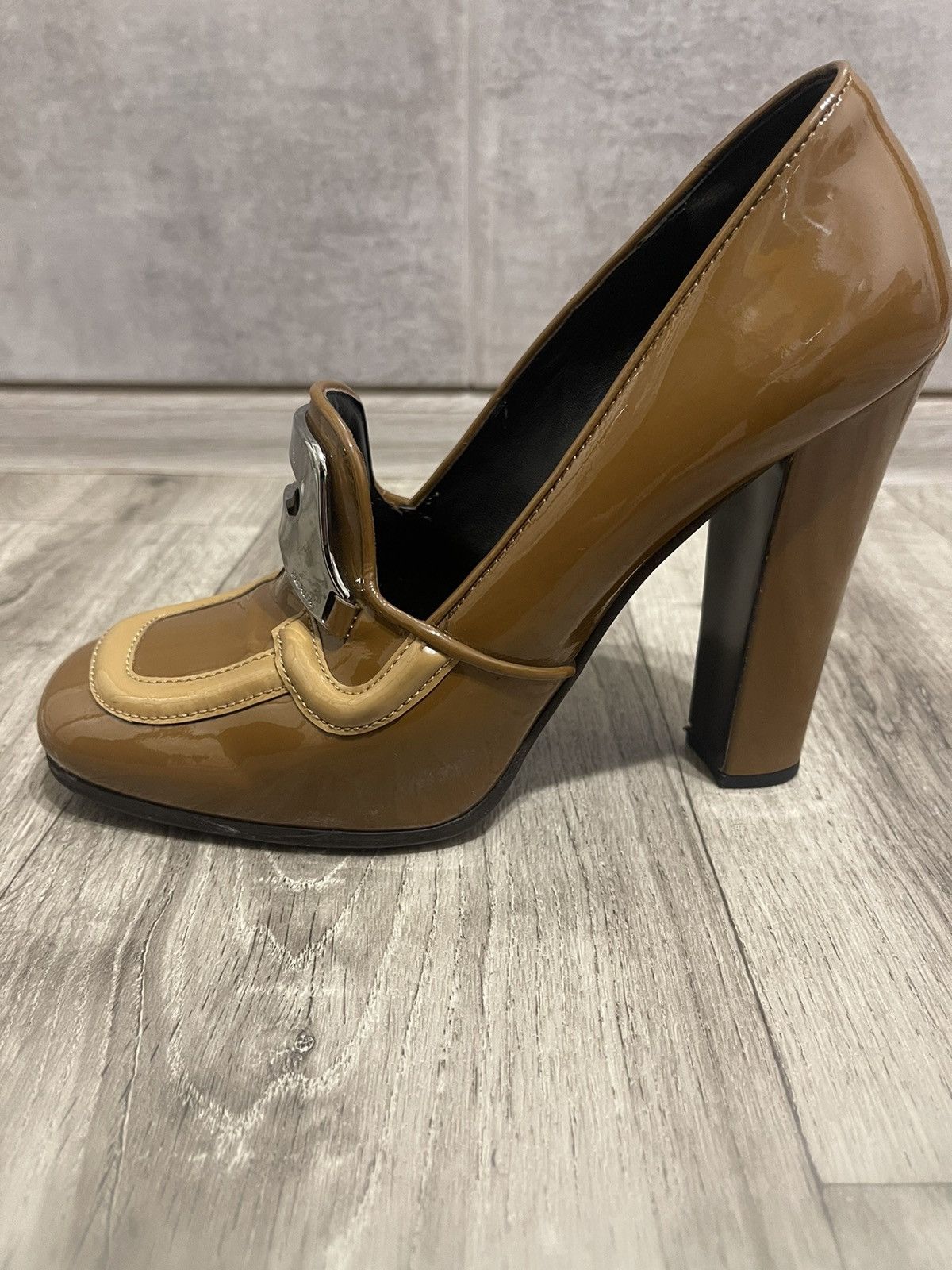 Prada PRADA CALZATURE DONNA PATENT LEATHER HEELS CAMELLO SIZE 39 Size US 9 / IT 39 - 6 Thumbnail