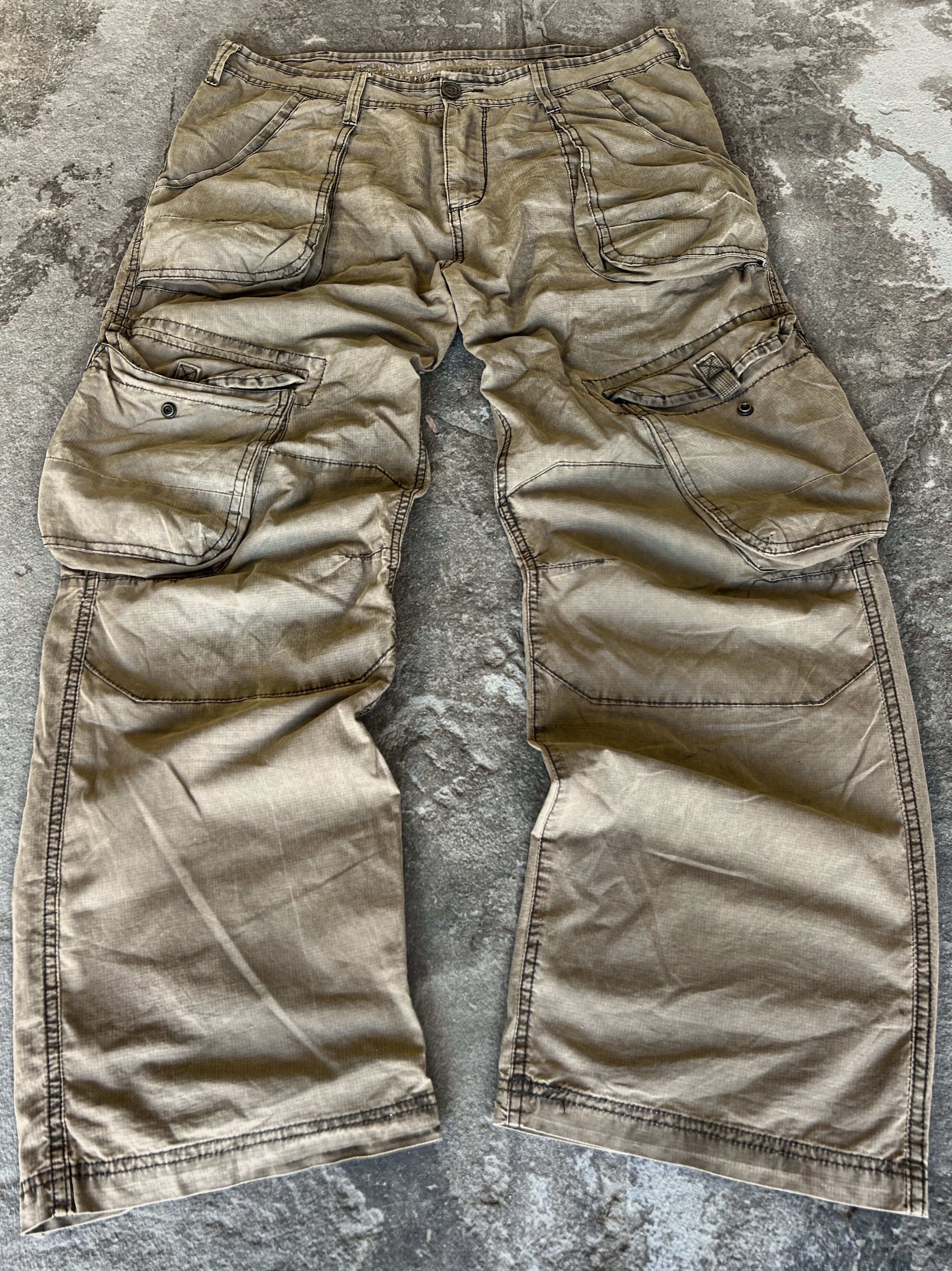 Vintage Vintage Junya Watanabe Balenciaga Style Bondage Cargo Pants Size US 34 / EU 50 - 1 Thumbnail