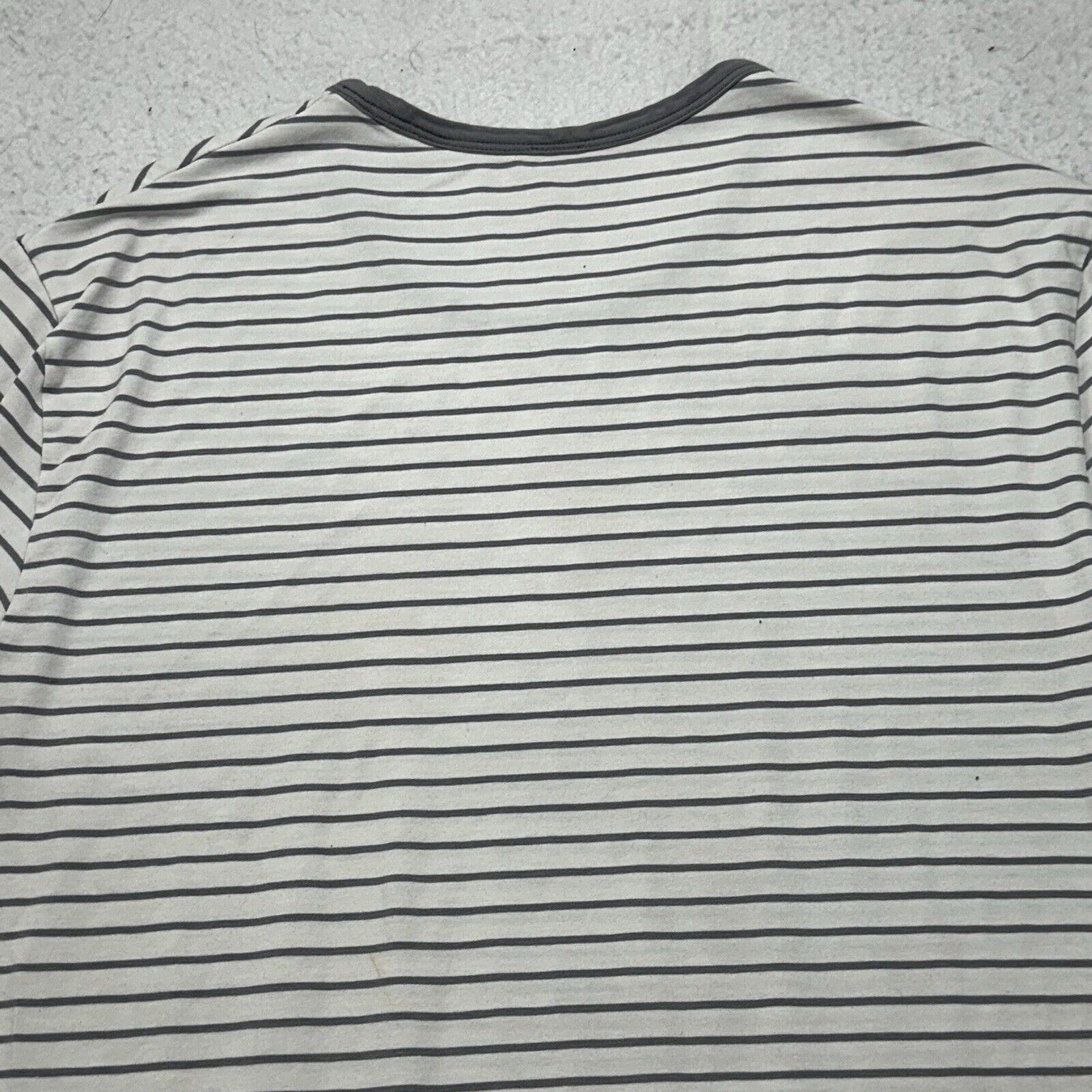 Lululemon Lululemon Medium Gray White Striped T Shirt Pima Cotton Size US M / EU 48-50 / 2 - 9 Thumbnail