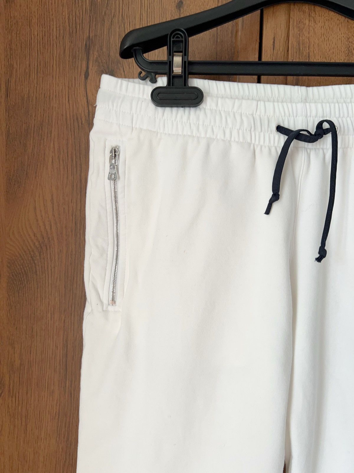 Prada Prada White skinny Shorts Vintage Size US 29 - 8 Thumbnail