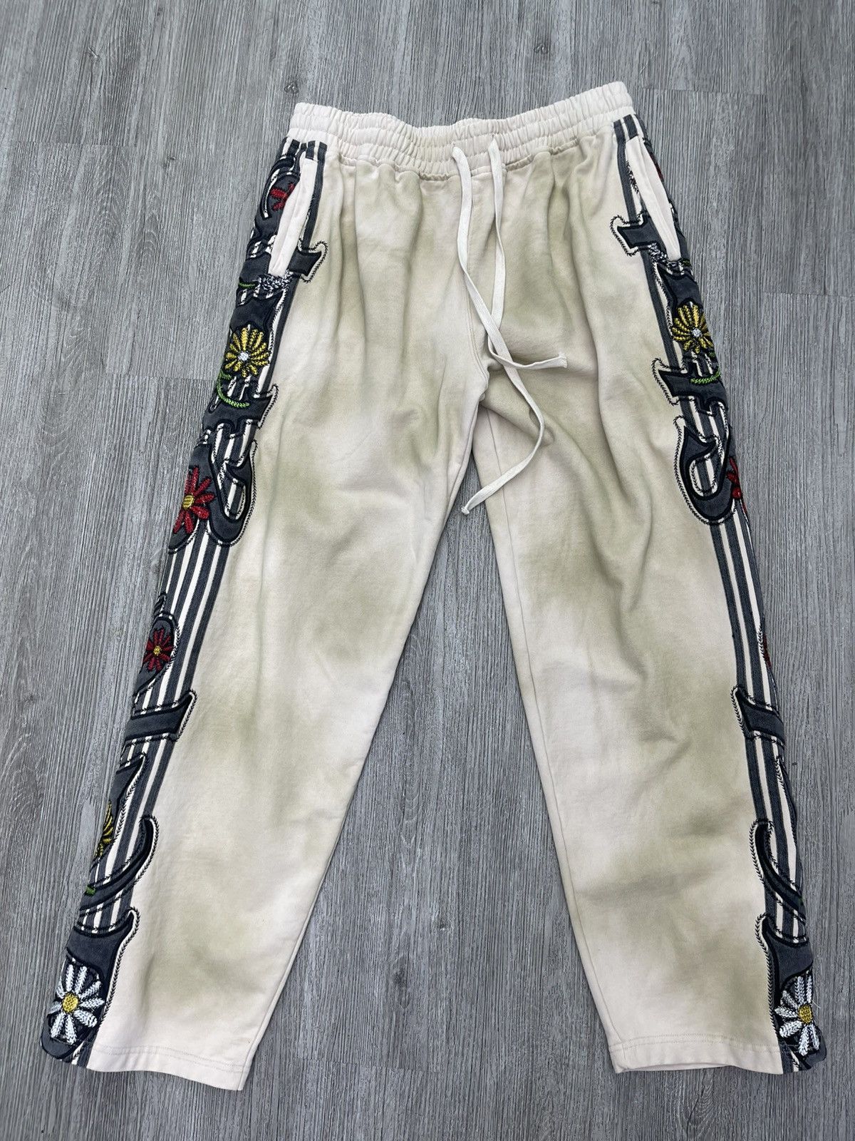 Vale Vale lives “garden” Sweatpants (bone) Size US 30 / EU 46 - 1 Thumbnail
