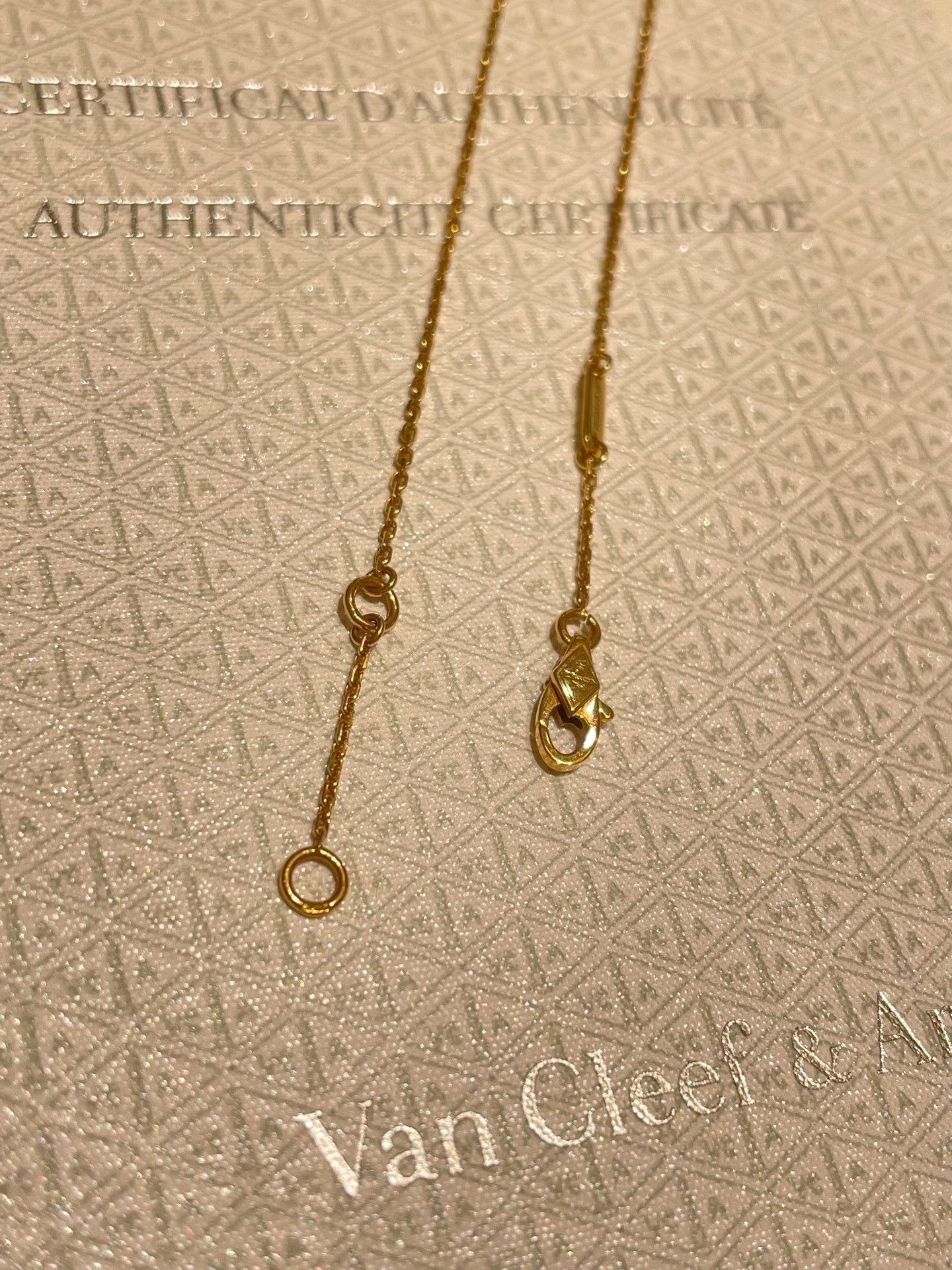 Van Cleef & Arpels Small Clover Necklace, Women's — image 6 of 6