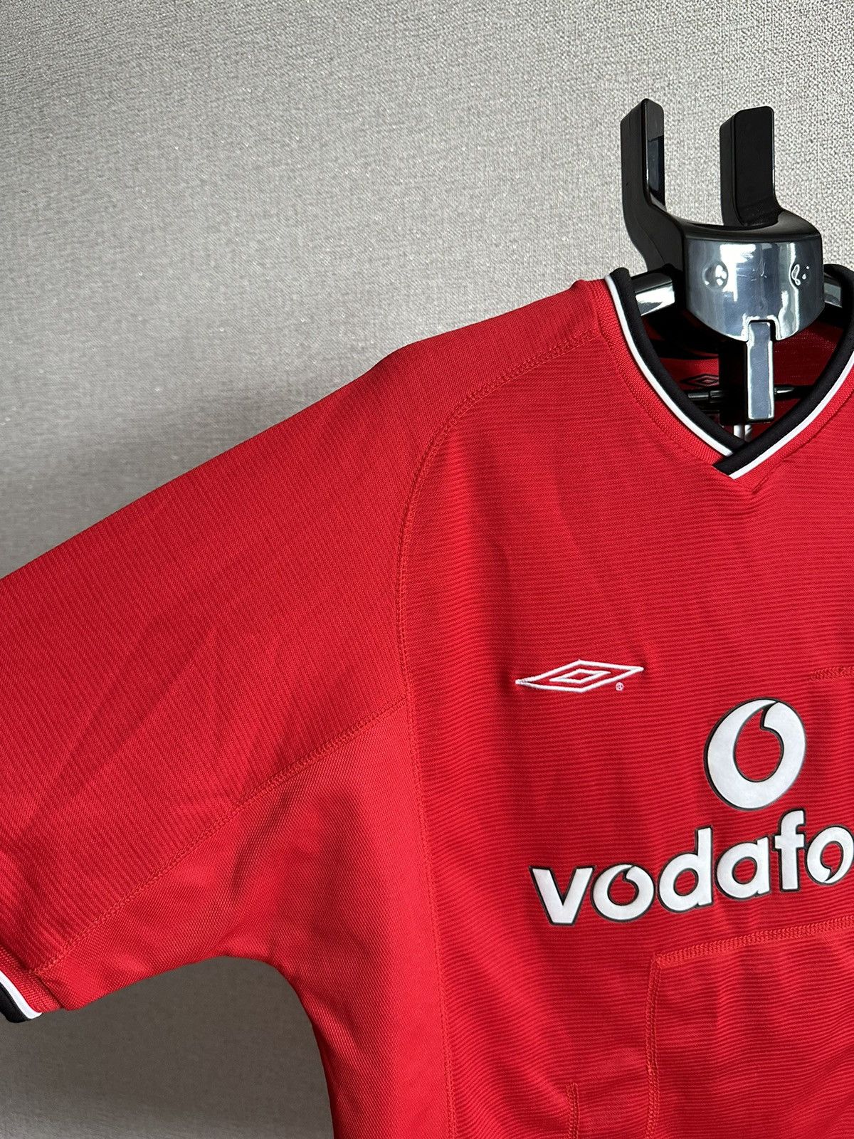 Umbro 2000/02 Umbro Manchester United Distressed Soccer Jersey Size US L / EU 52-54 / 3 - 2 Thumbnail
