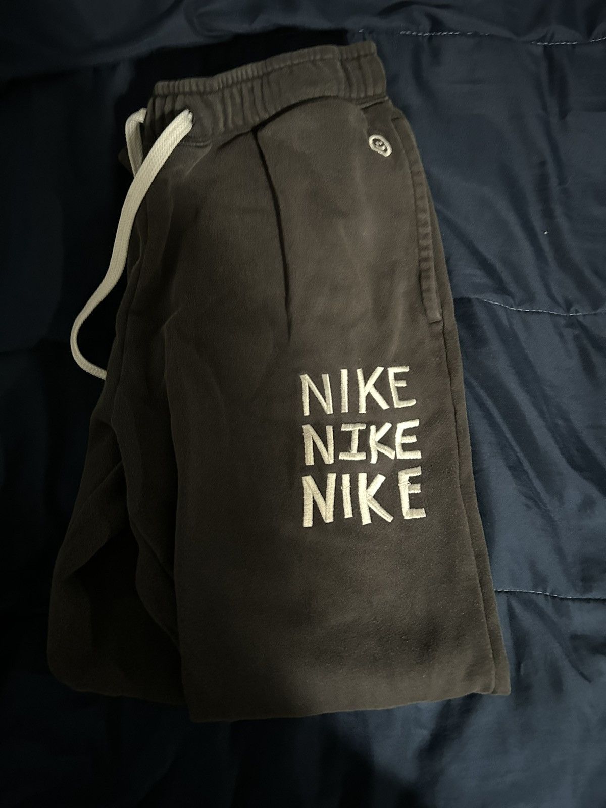 Nike black/white nike sweats Size US 34 / EU 50 - 1 Thumbnail