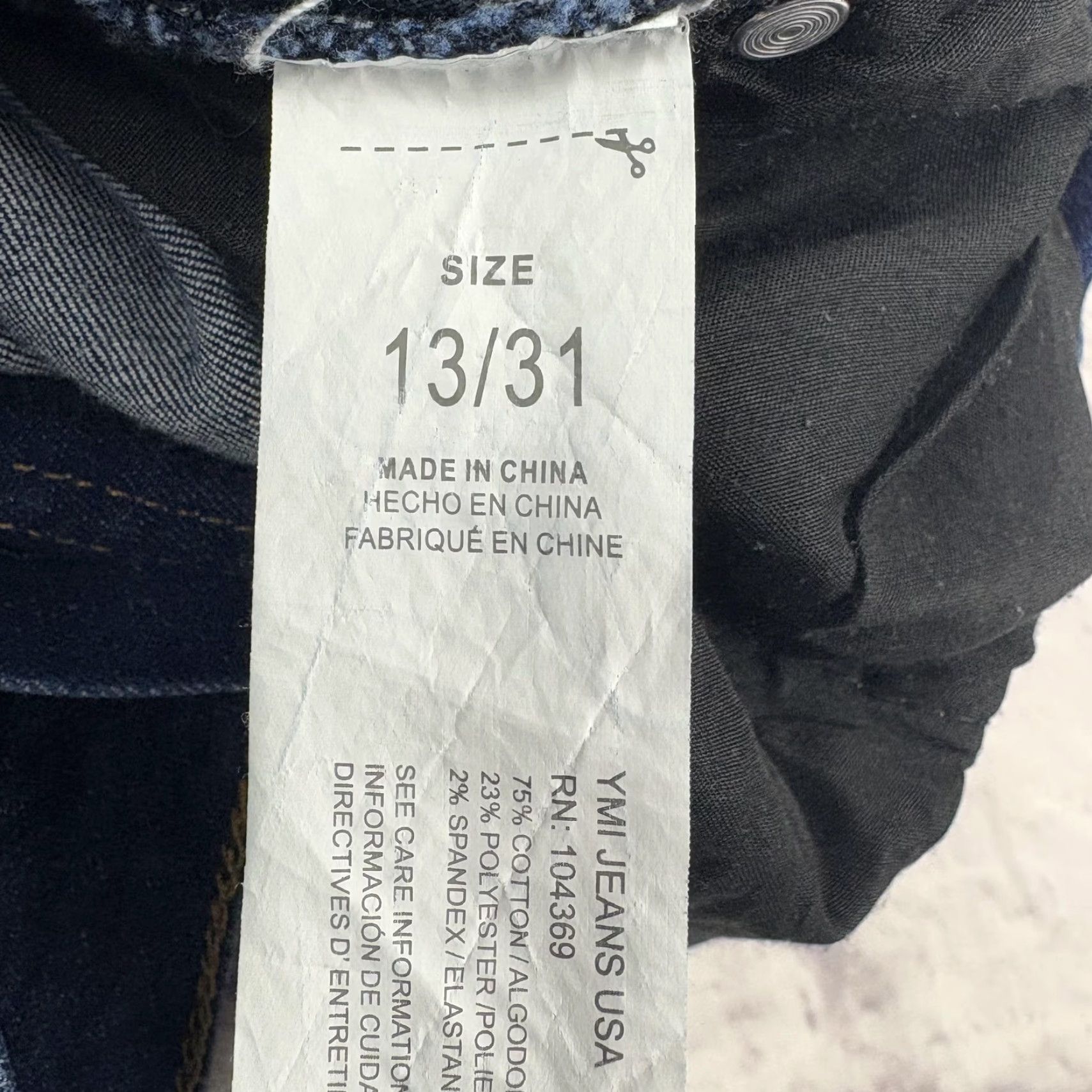 Vintage YMI Jeans Womens Flared Jeans Distressed Knees Raw Hem 13/31 Inseam 33 Blue Denim Stretch Size 34" / US 12 / IT 48 - 7 Thumbnail