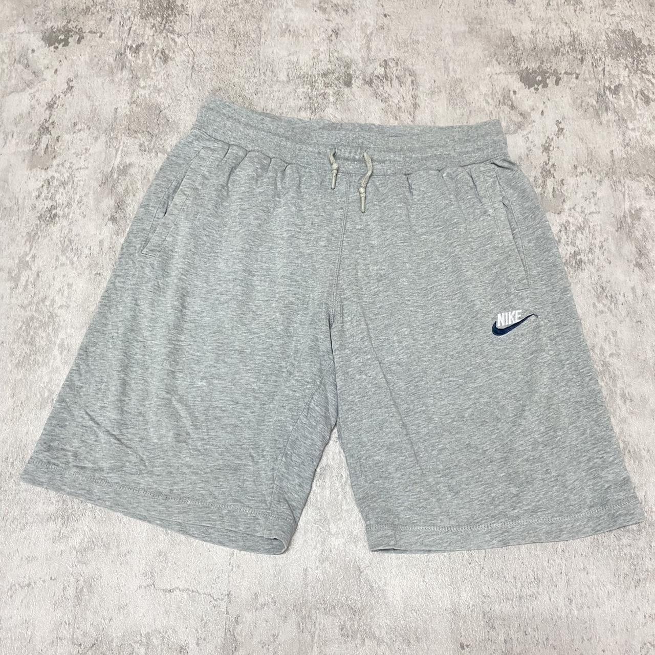 Nike Nike Shorts Vacation Summer Grey Size US 32 / EU 48 - 1 Thumbnail