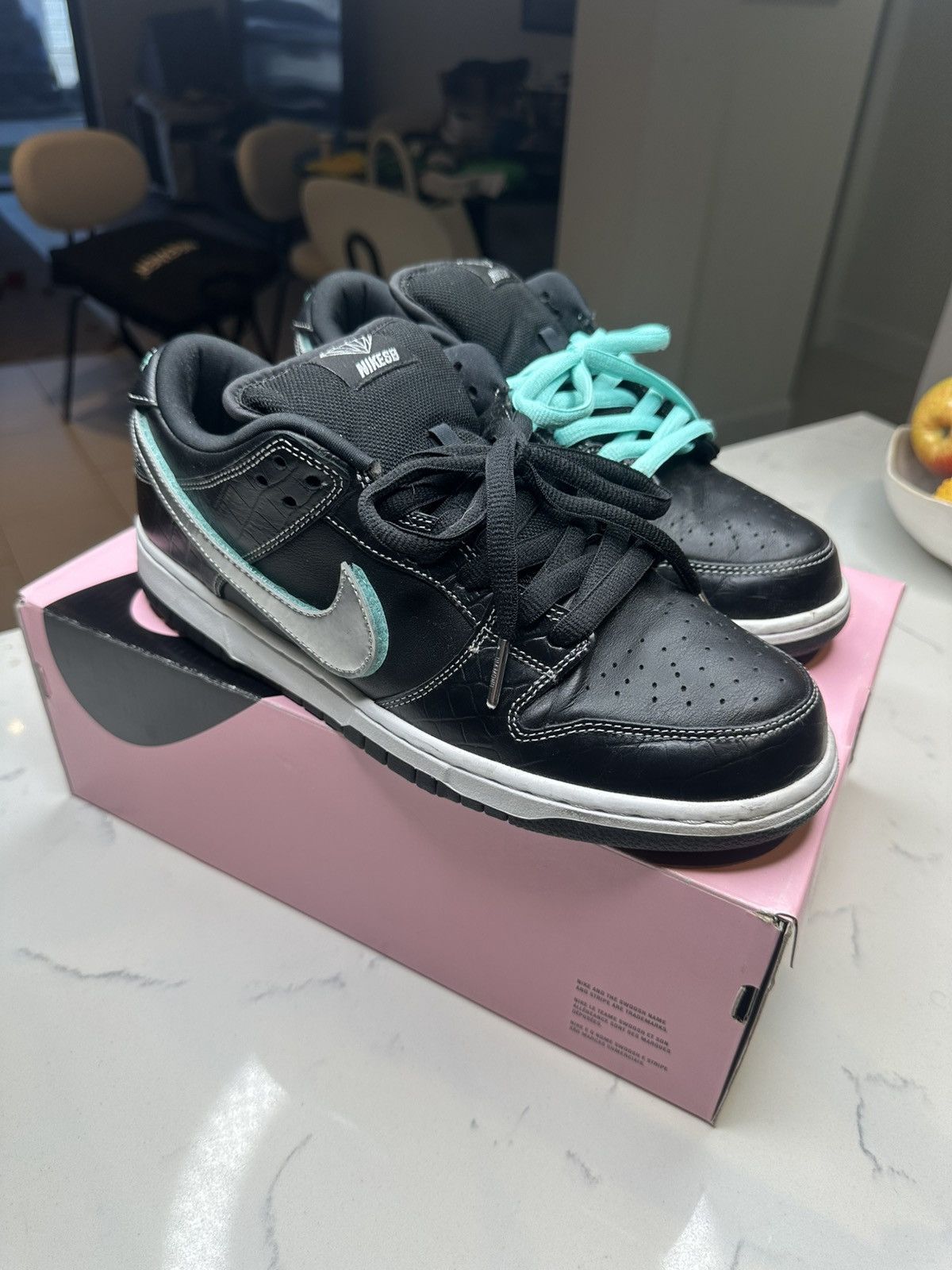 Diamond Supply Co. × Nike DIAMOND NIKE SB DUNK LOW Size US 10.5 / EU 43-44 - 18 Thumbnail