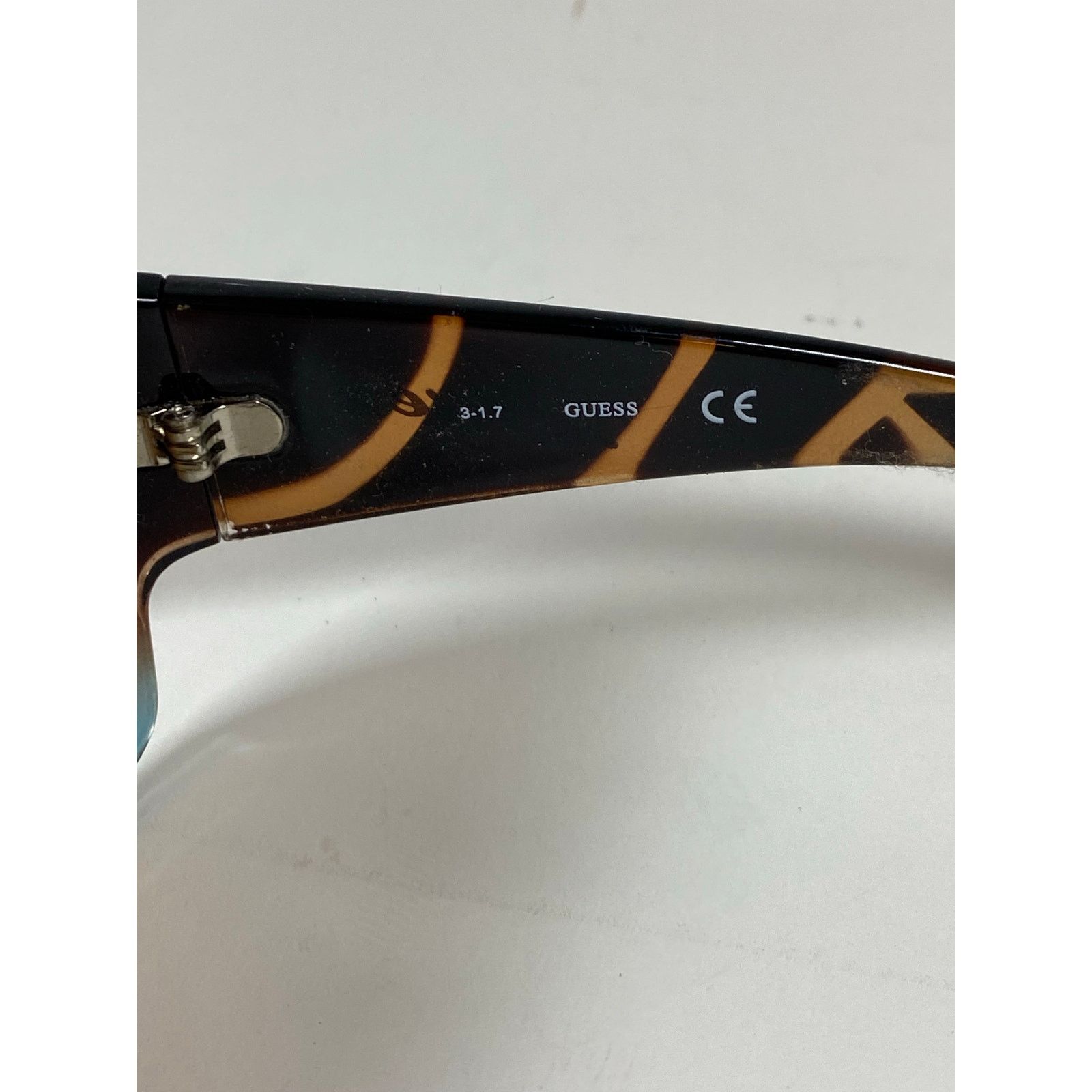 Guess Guess Sunglasses Tortoise and Blue Gradient Lenses Size ONE SIZE - 5 Thumbnail