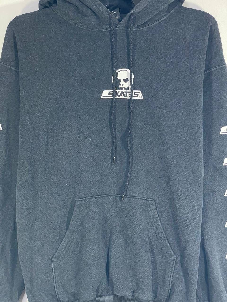 Vintage Vintage skull skates skateboard brand skategang Size US M / EU 48-50 / 2 - 7 Thumbnail