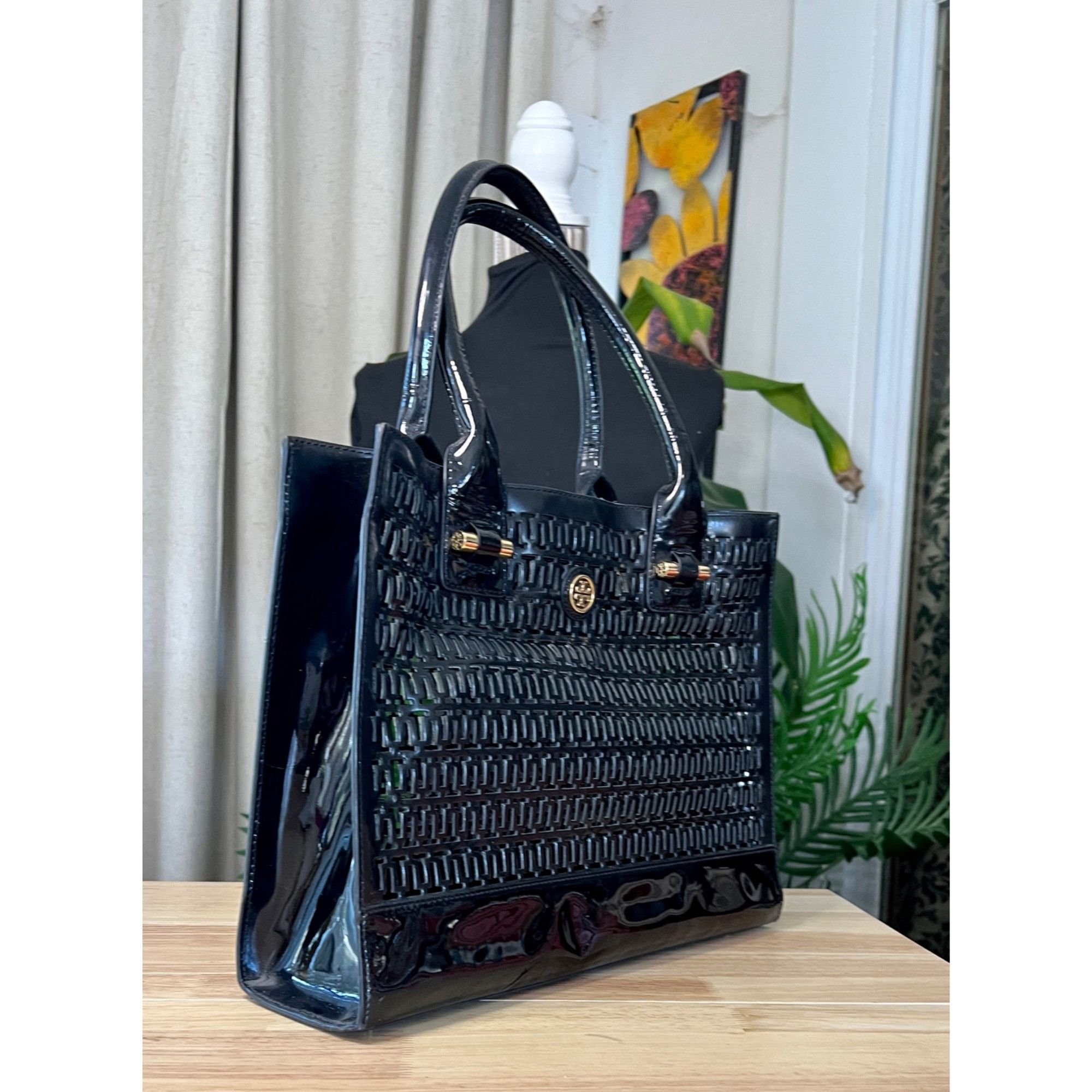 Tory Burch ✺✺ AUTHENTIC TORY BURCH Black Robinson Cut Out Tote ✺✺ Size ONE SIZE - 6 Thumbnail