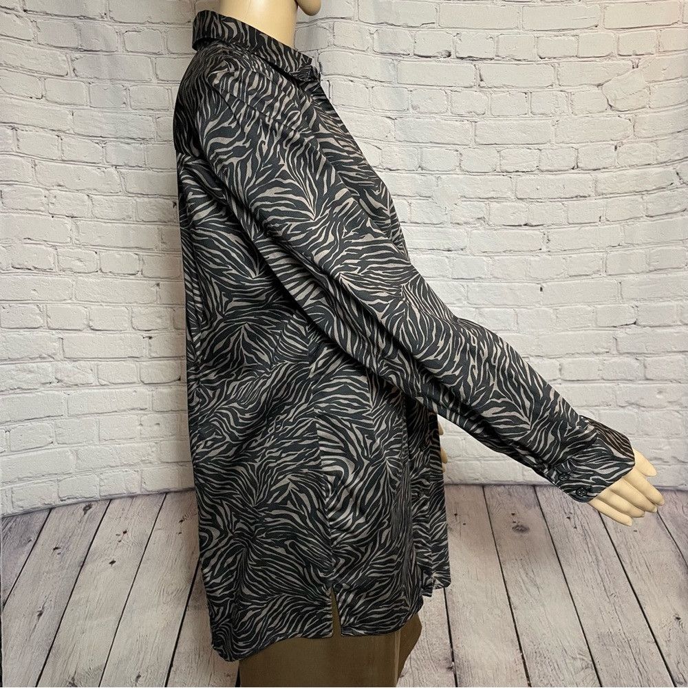 Chicos Chico's Animal Print Cotton Long Sleeve Button Shirt Size 2 Size L / US 10 / IT 46 - 3 Thumbnail