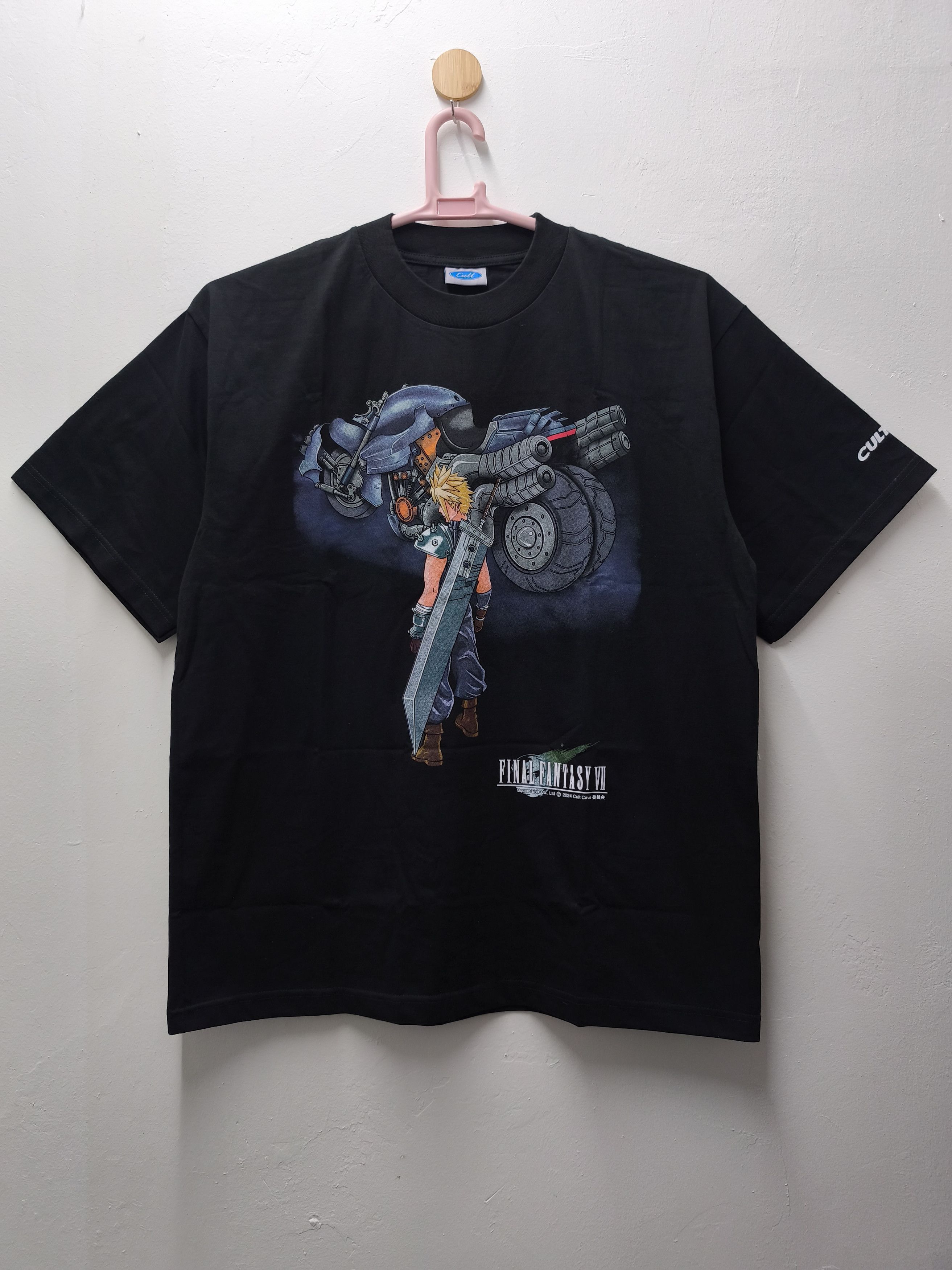 Playstation Final Fantasy VII Cloud Strife T-shirt Size US XL / EU 56 / 4 - 1 Thumbnail