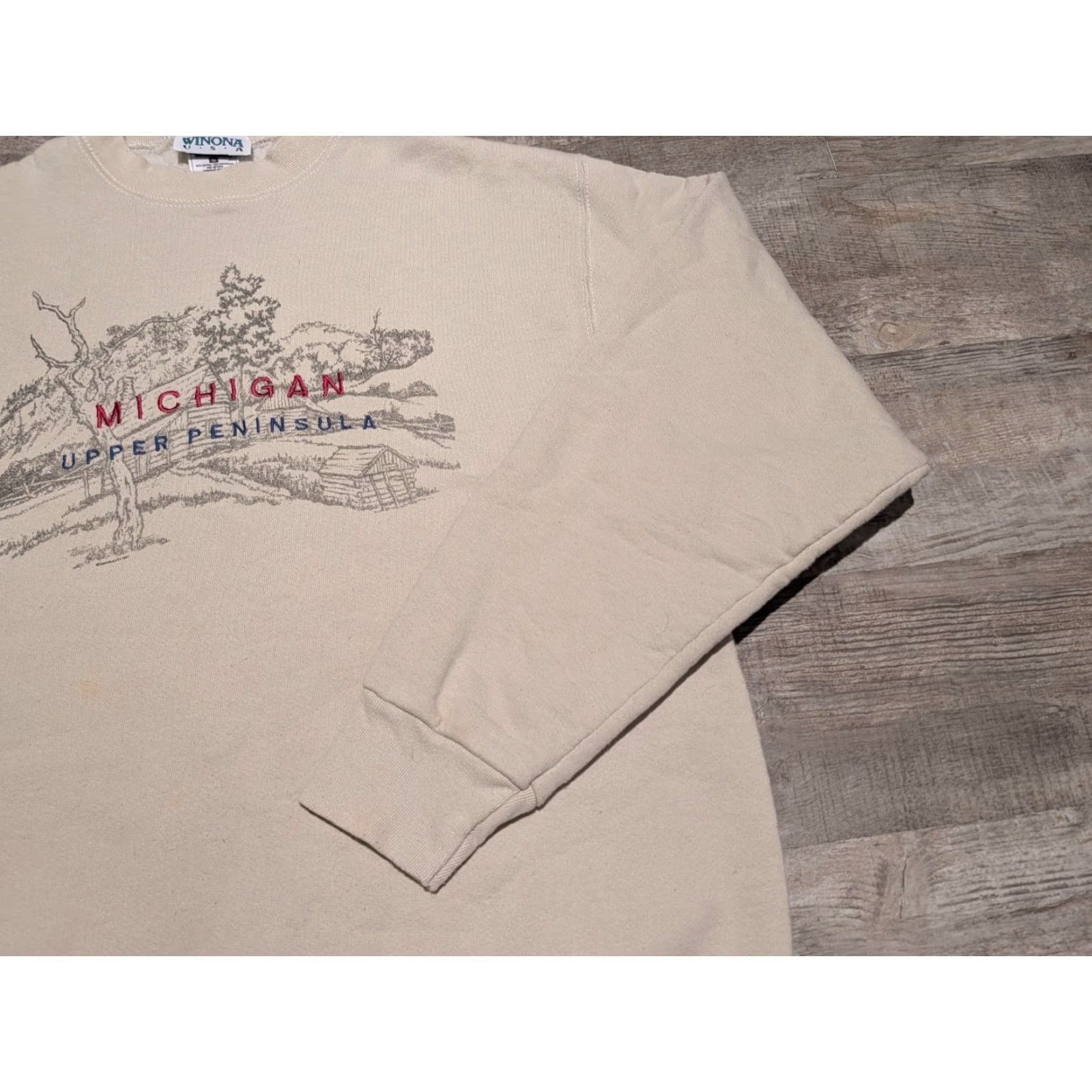 Vintage VINTAGE Upper Peninsula Michigan Crewneck Sweatshirt L Men Cream 90s Nature Deer Winona USA Graphic Print All Seasons Size US L / EU 52-54 / 3 - 4 Thumbnail