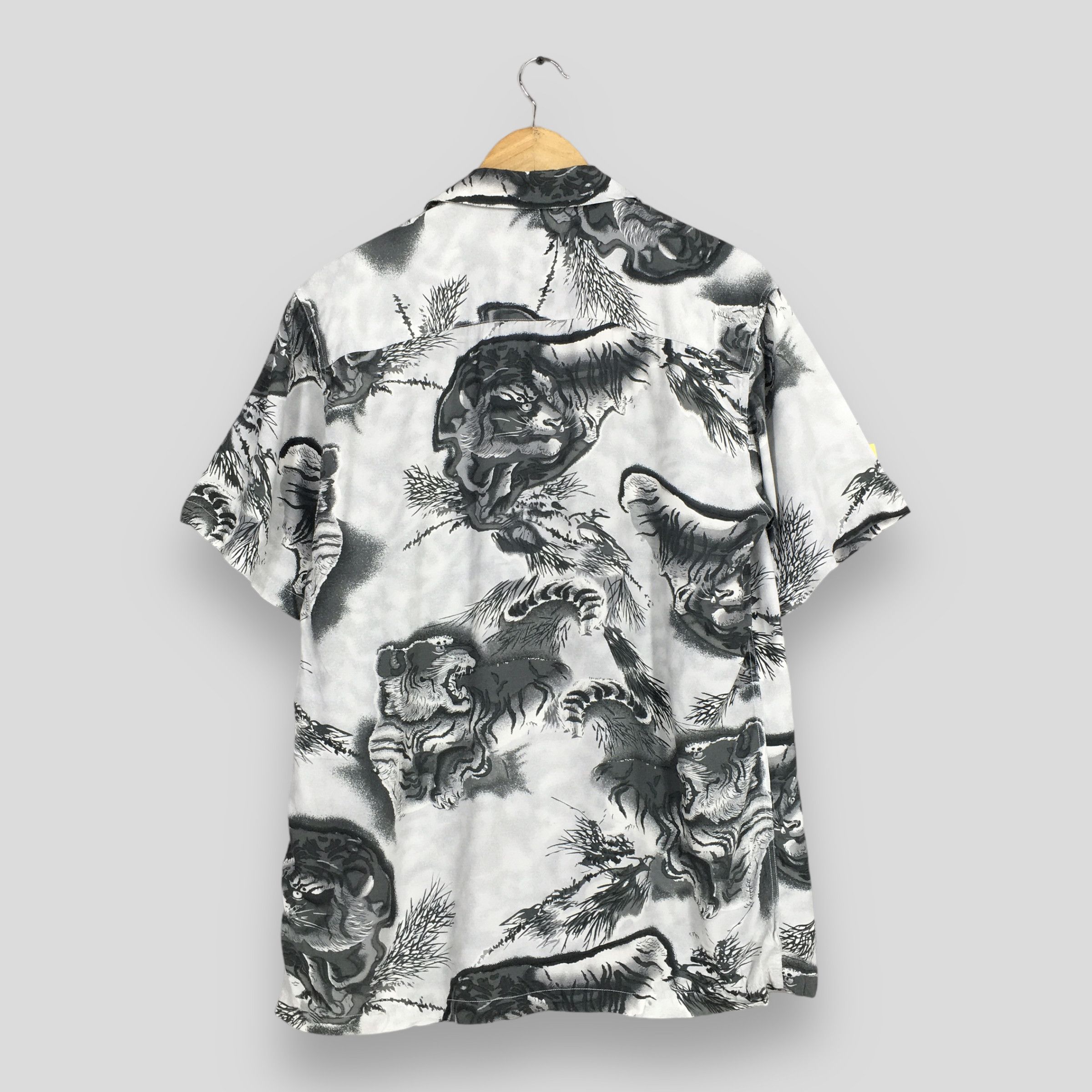 Other Vintage Houston Japan Hawaiian Dragon Shirt Medium Size US M / EU 48-50 / 2 - 8 Thumbnail