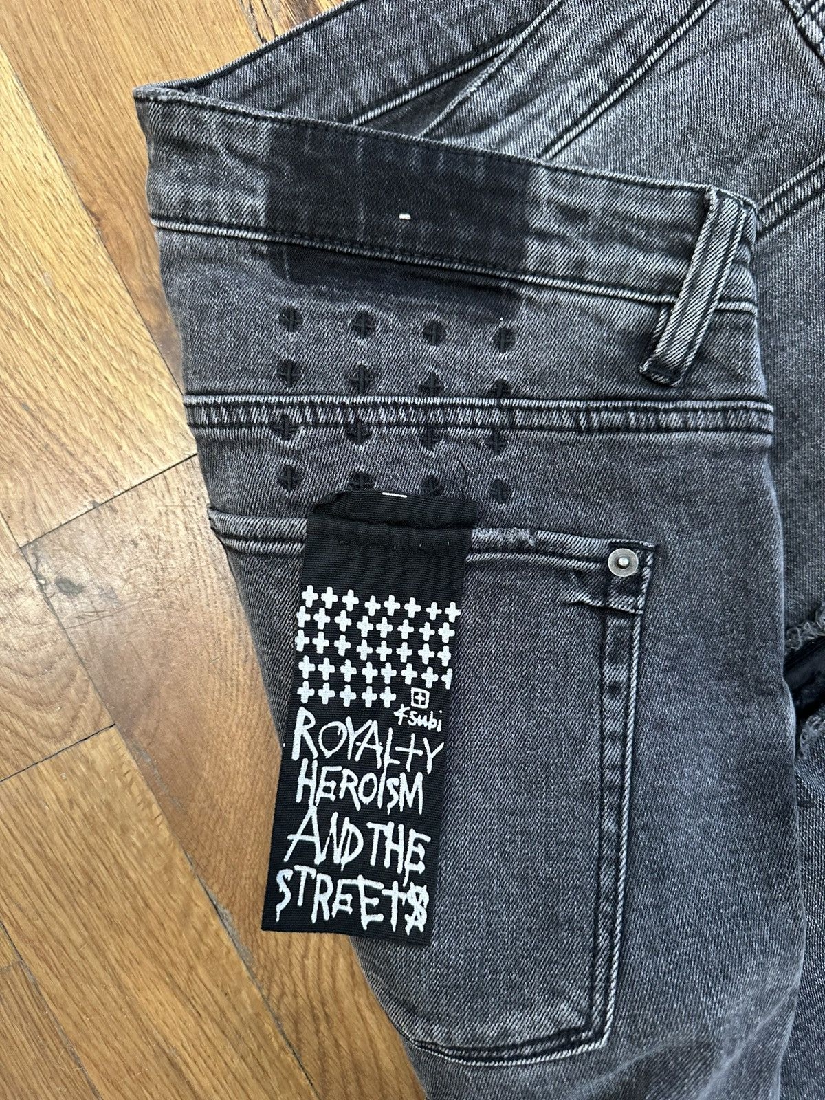 Ksubi Ksubi Distressed Grey Denim Jeans Size 33 Size US 33 - 4 Thumbnail