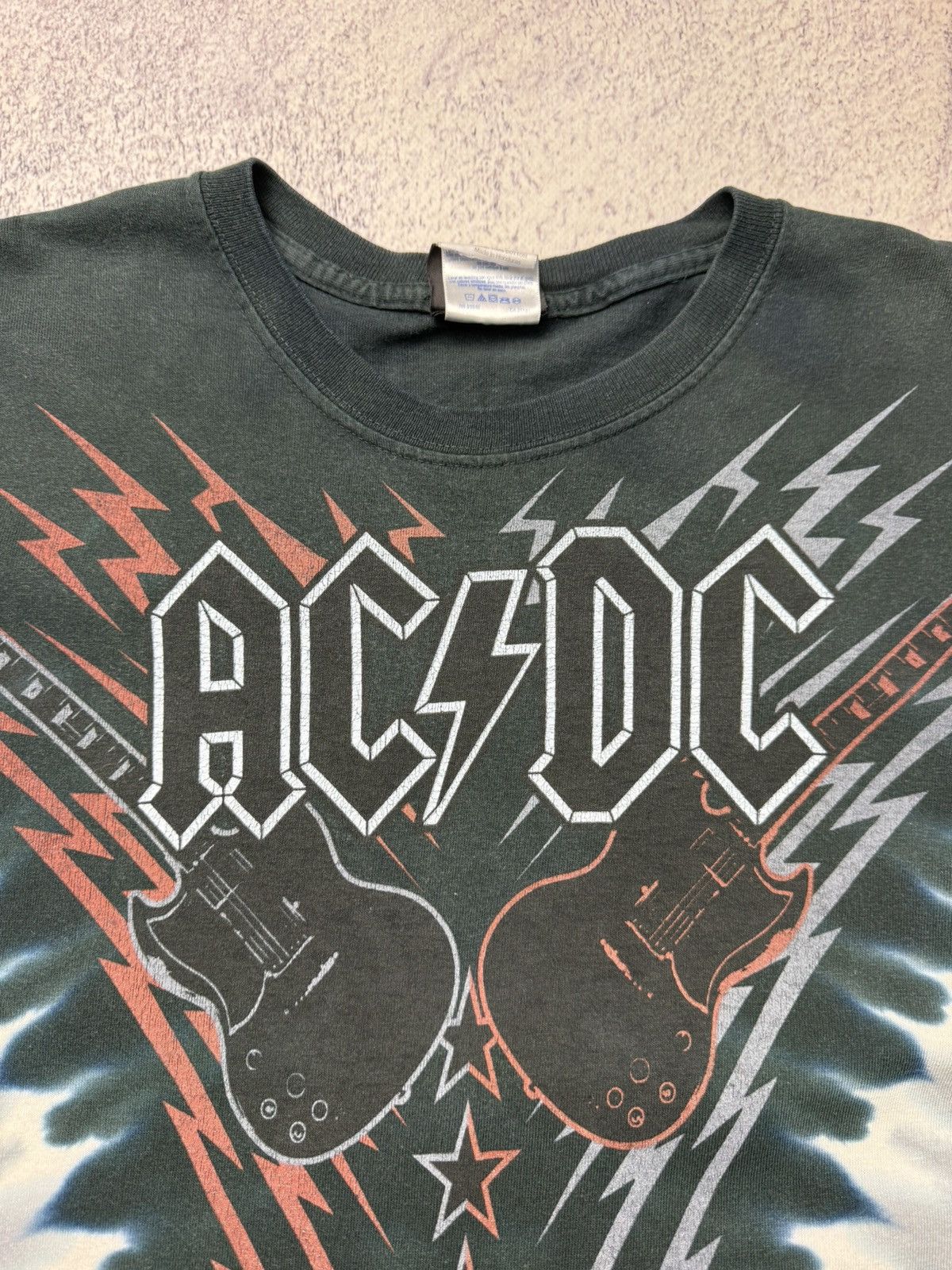 AC/DC Rare Vintage 1990 AC/DC Hells Bells Single Stitch T-shirt Size US M / EU 48-50 / 2 - 9 Thumbnail