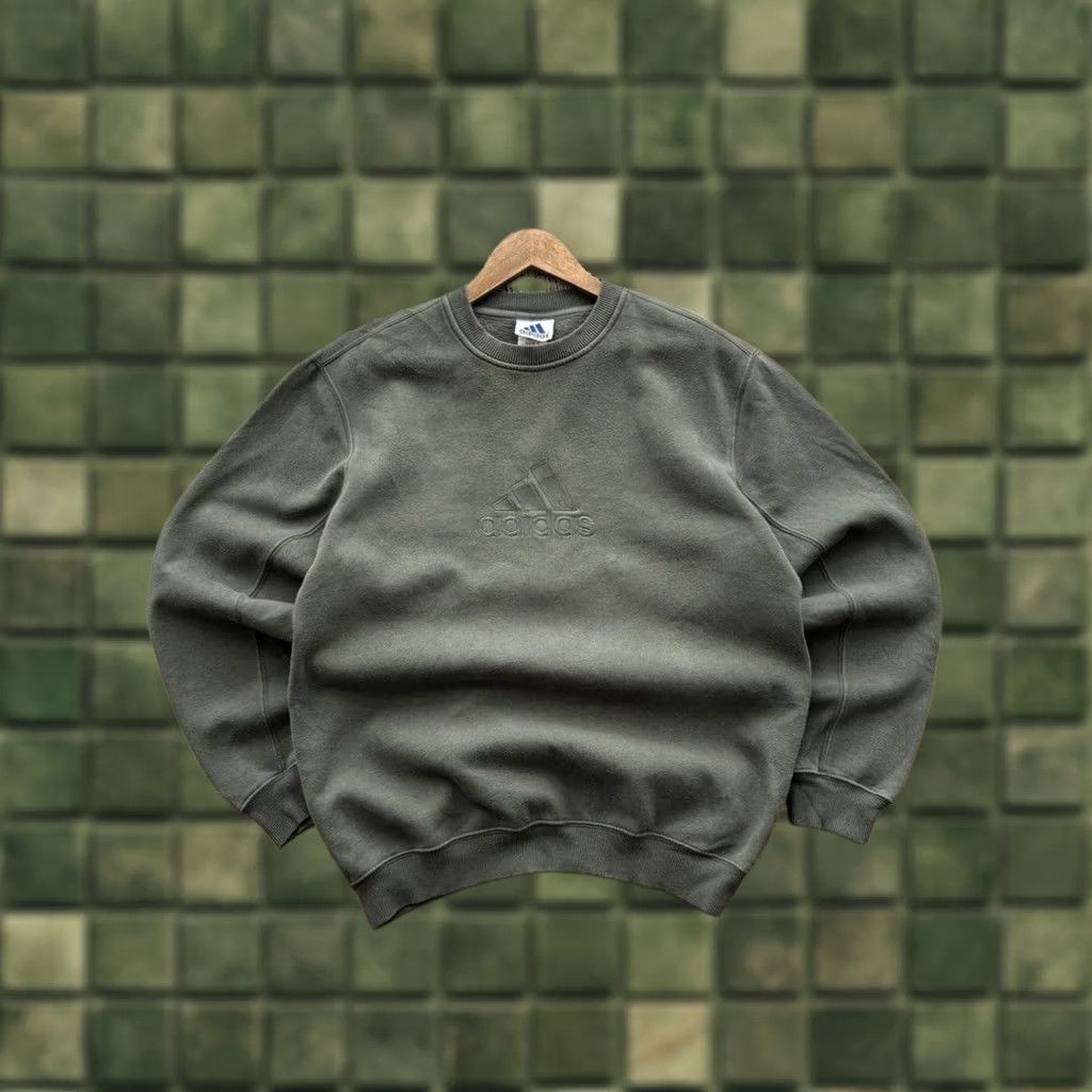 Adidas VINTAGE Adidas Sweatshirt Men M 90s Center Logo Khaki Green Logo Oversized Pullover Casual Hip Hop USA 80s 90s Y2K Fans Mens Size US M / EU 48-50 / 2 - 1 Thumbnail