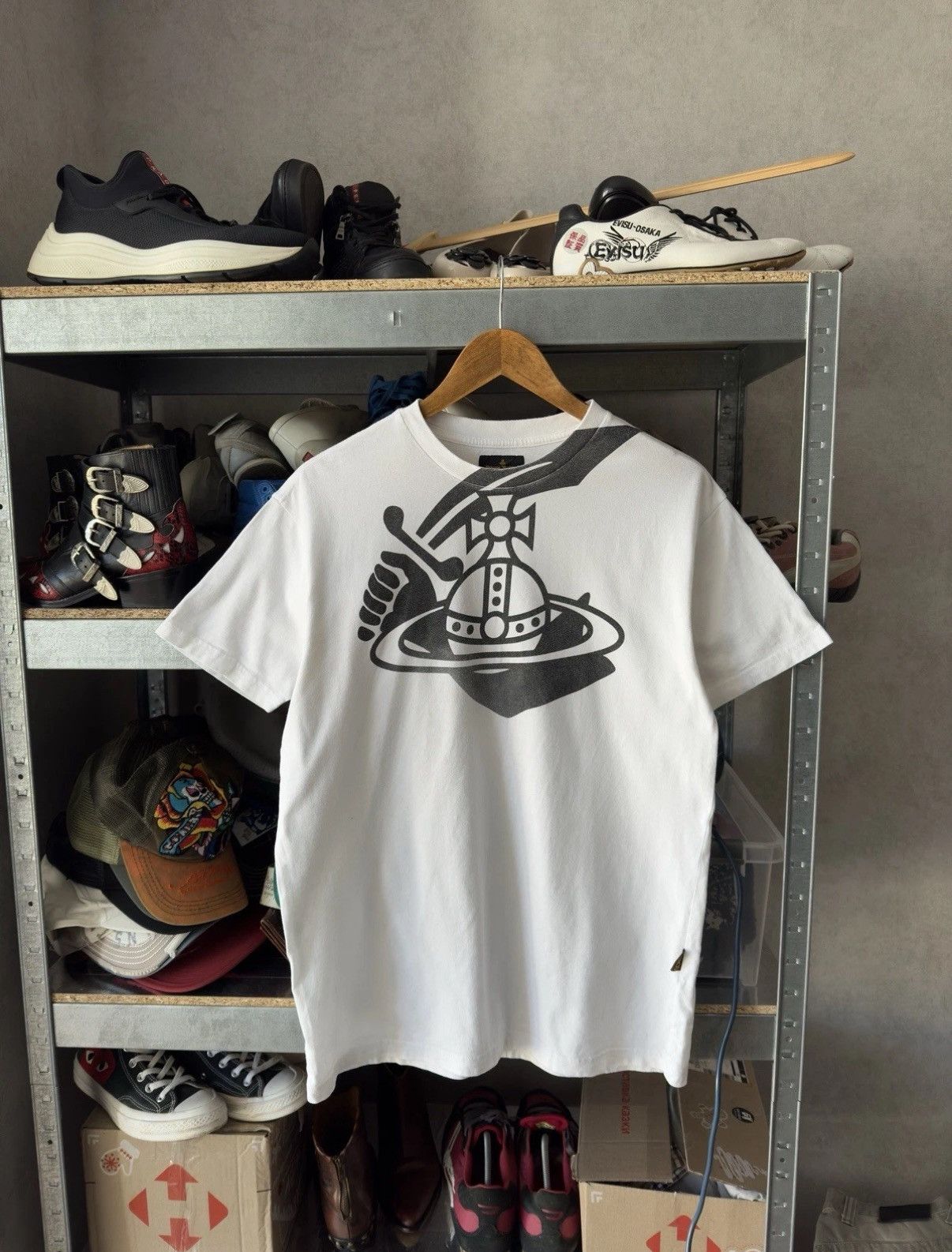 Vivienne Westwood Vivienne Westwood Vintage Big Logo Y2K White T-shirt Men Size US M / EU 48-50 / 2 - 1 Thumbnail
