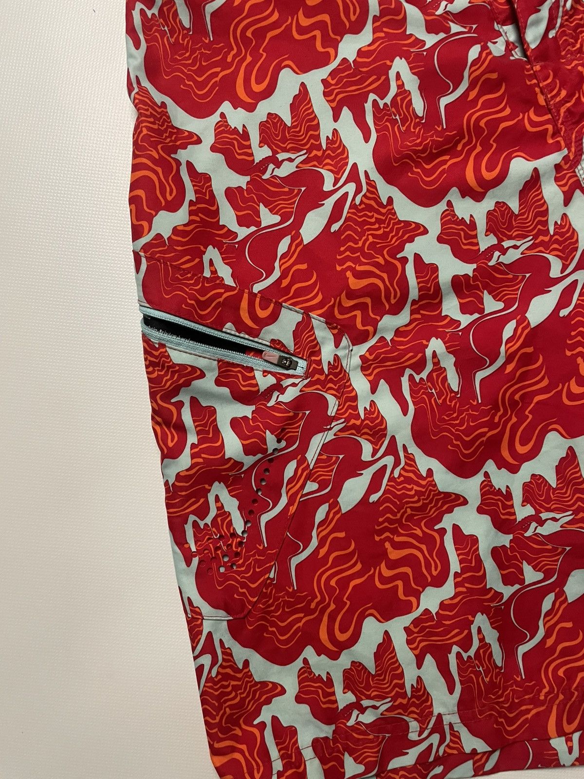 Nike NIKE KAMTANG Ripstop Active Beach Water Sports Shorts Red L Size US 36 / EU 52 - 2 Thumbnail