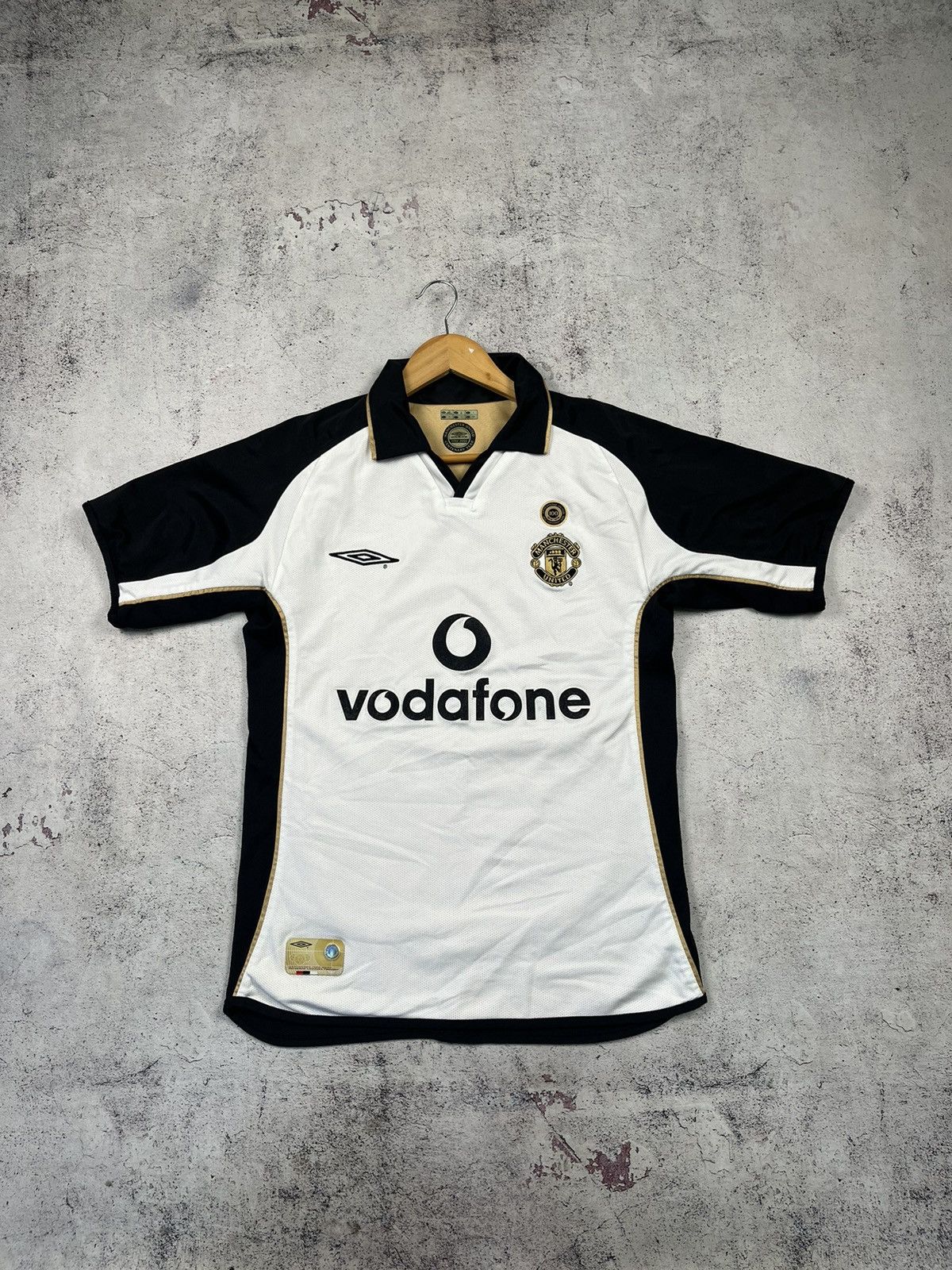 Umbro MANCHESTER UNITED 2001/2002 SOCCER JERSEY UMBRO 5 VERON Sz S Size US S / EU 44-46 / 1 - 1 Thumbnail
