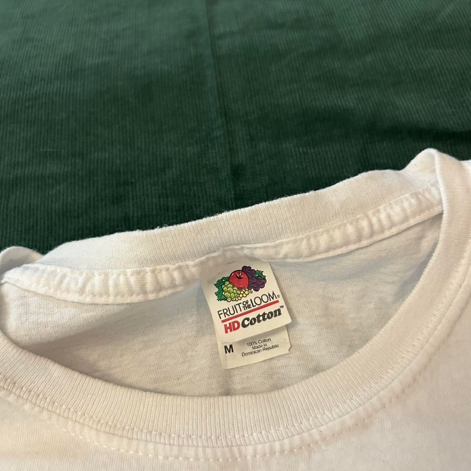 Fruit Of The Loom Y2k escape graphic tee Size US M / EU 48-50 / 2 - 3 Thumbnail