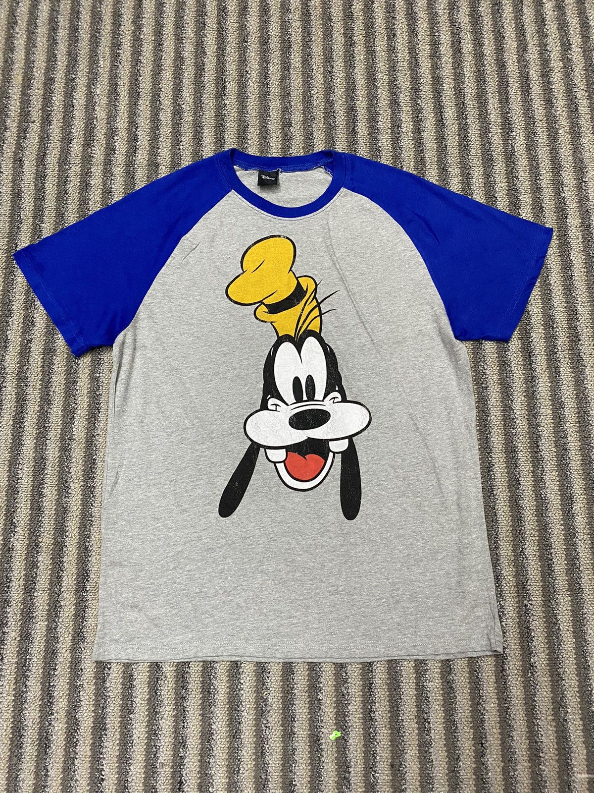 Disney Disney Goofy big print Tshirt Size US S / EU 44-46 / 1 - 2 Thumbnail