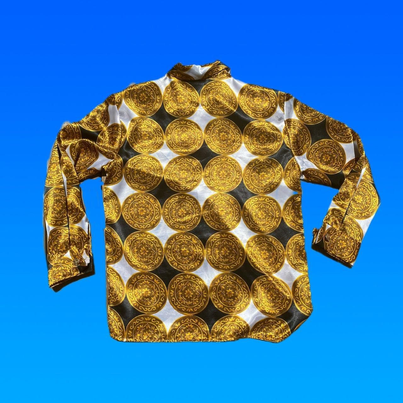 Vintage VINTAGE MEDALLION EUROPEAN STYLE SHIRT Size US M / EU 48-50 / 2 - 2 Thumbnail
