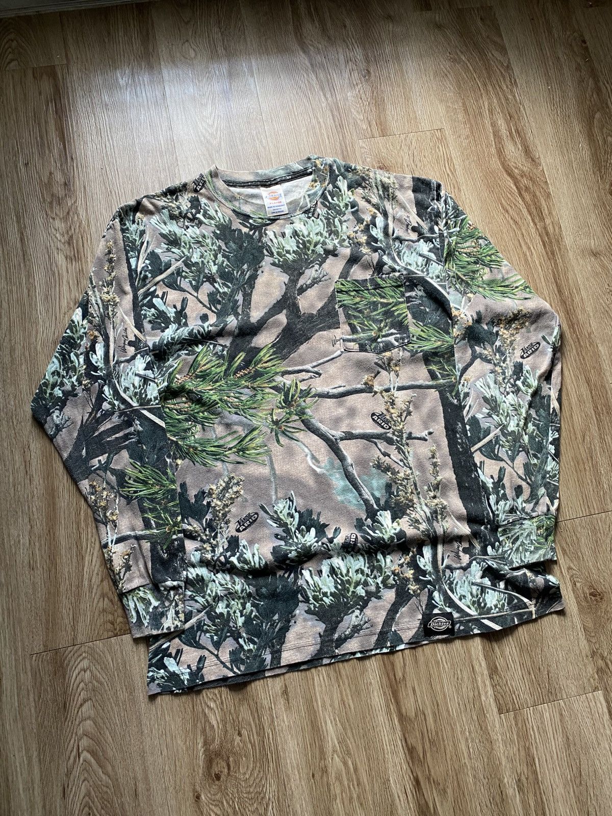 Dickies Y2K DICKIES REAL TREE CAMO LONG SLEEVE TEE SKATER MOSSY OAK Size US XL / EU 56 / 4 - 2 Thumbnail