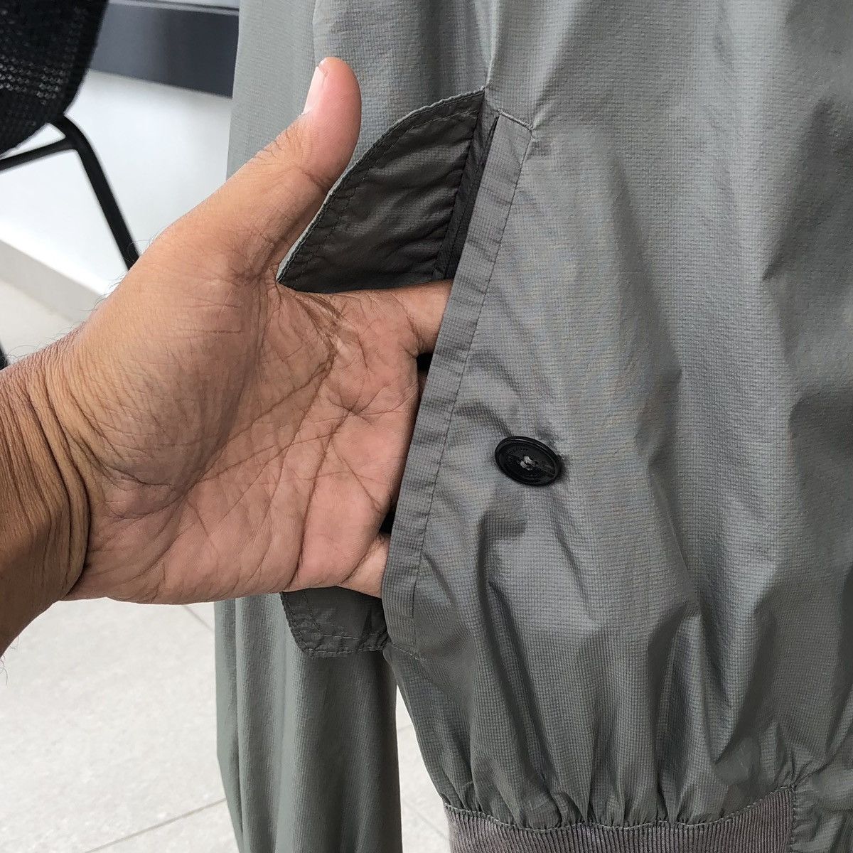 Burberry Burberry Brit Stonewashed Grey Zip Front Bomber Jacket Size US S / EU 44-46 / 1 - 7 Thumbnail