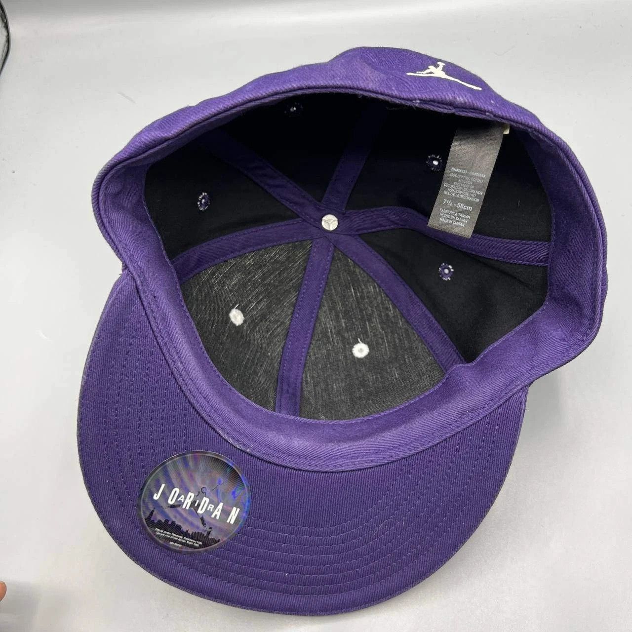 Jordan Brand Air Jordan Hat Men 7 1/4 Embroidered Logo Jumpman Fitted Cap Size ONE SIZE - 2 Thumbnail