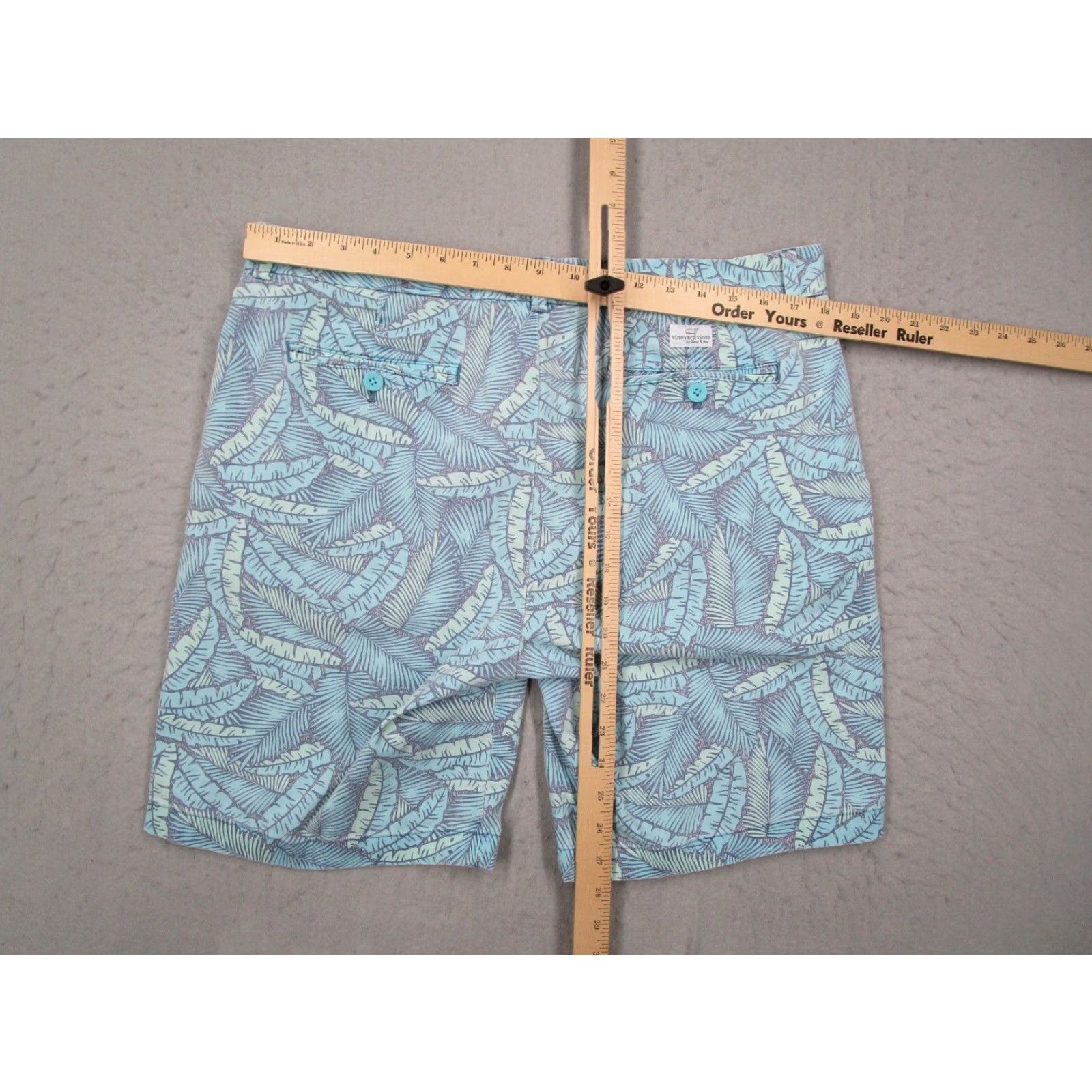 Vineyard Vines Vineyard Vines Mens 35 Blue Floral Breaker Chino Shorts 9" Beach Golf Size US 35 - 6 Thumbnail