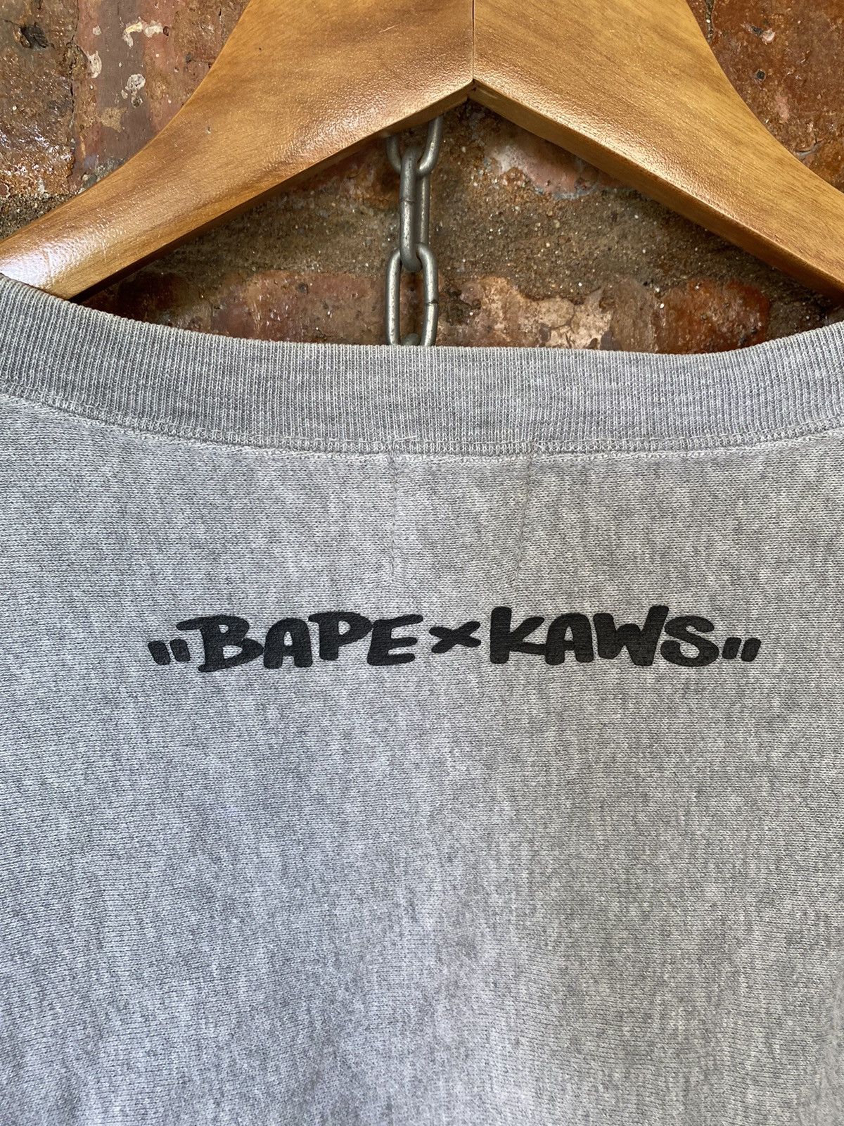 Bape × Kaws SS05 Bape x Kaws Crewneck Size US M / EU 48-50 / 2 - 12 Thumbnail