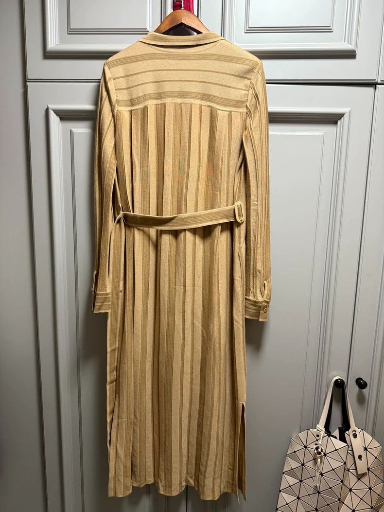 Loro Piana LORO PIANA Silk blended collar long sleeve with side slits Size S / US 4 / IT 40 - 6 Thumbnail