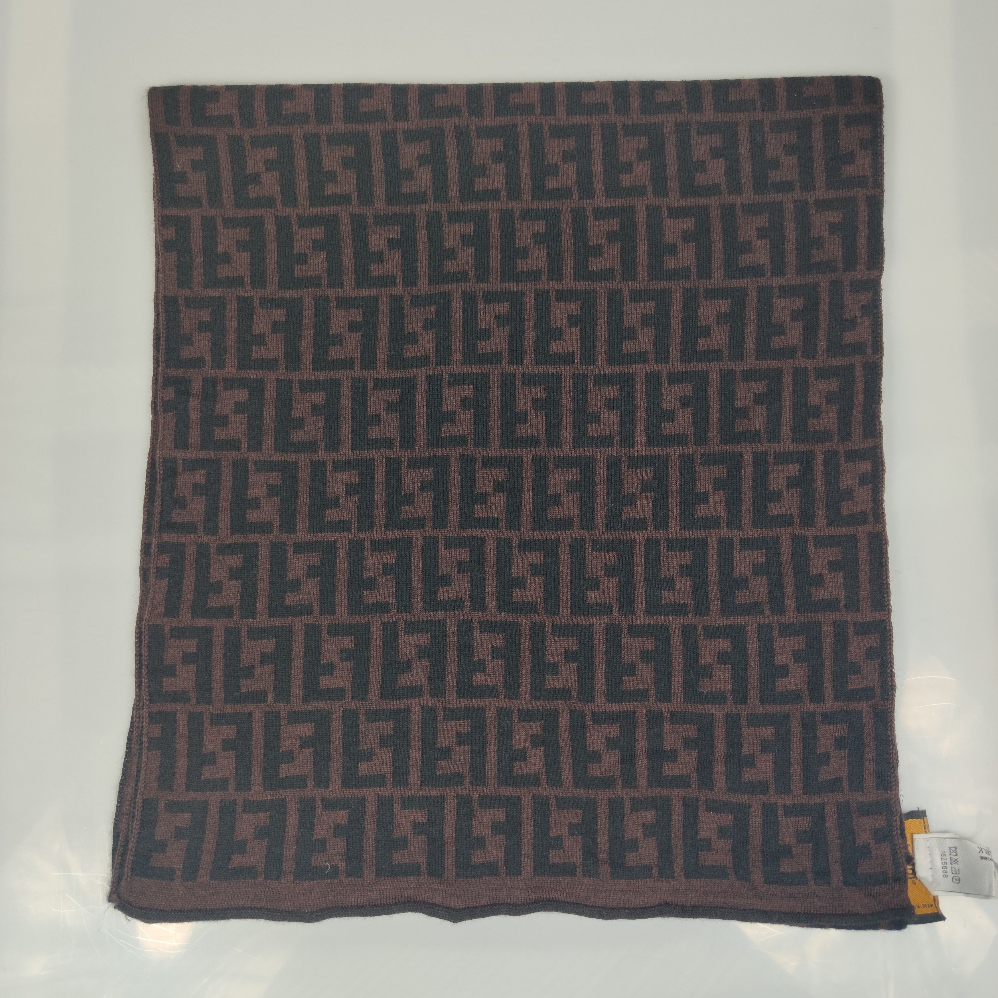 Fendi Monogram Scarf/Muffler/Wool S486