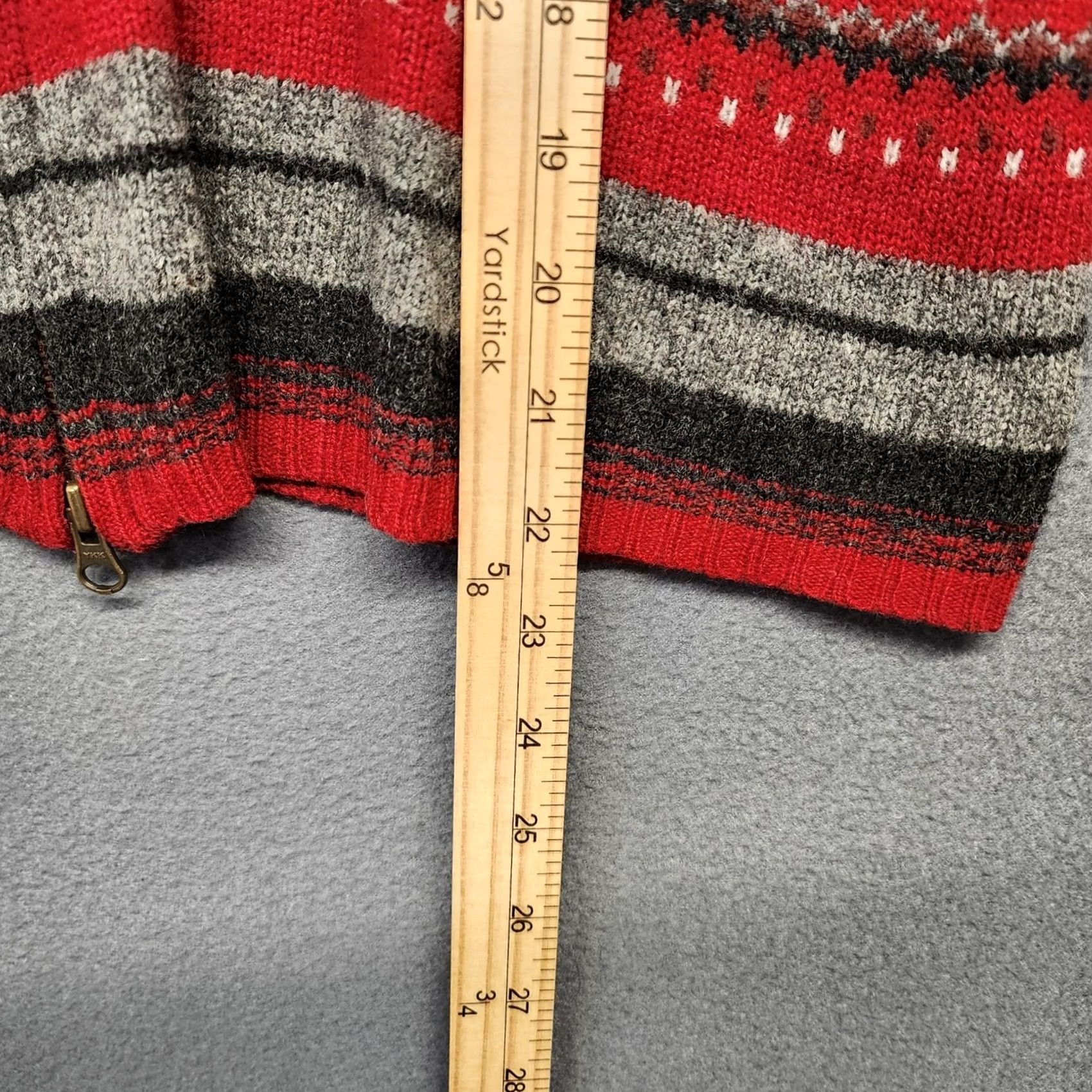 Eddie Bauer VINTAGE Eddie Bauer Sweater Cardigan Womens Large Red Fair Isle Wool Size L / US 10 / IT 46 - 4 Thumbnail