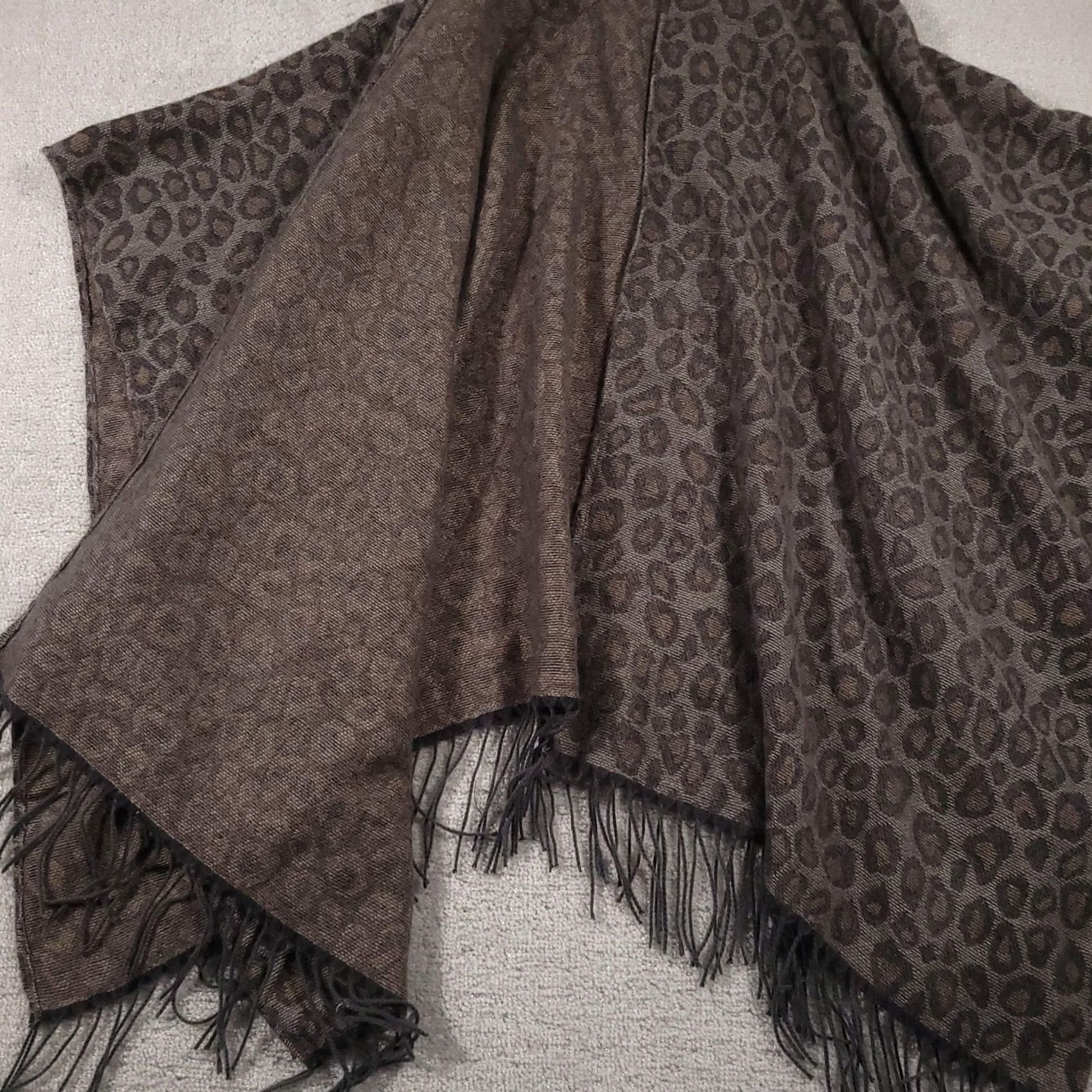 Vintage Woolrich Shawl Poncho Womens One Size Brown Leopard Animal Print Fringe Wrap Size ONE SIZE - 4 Thumbnail