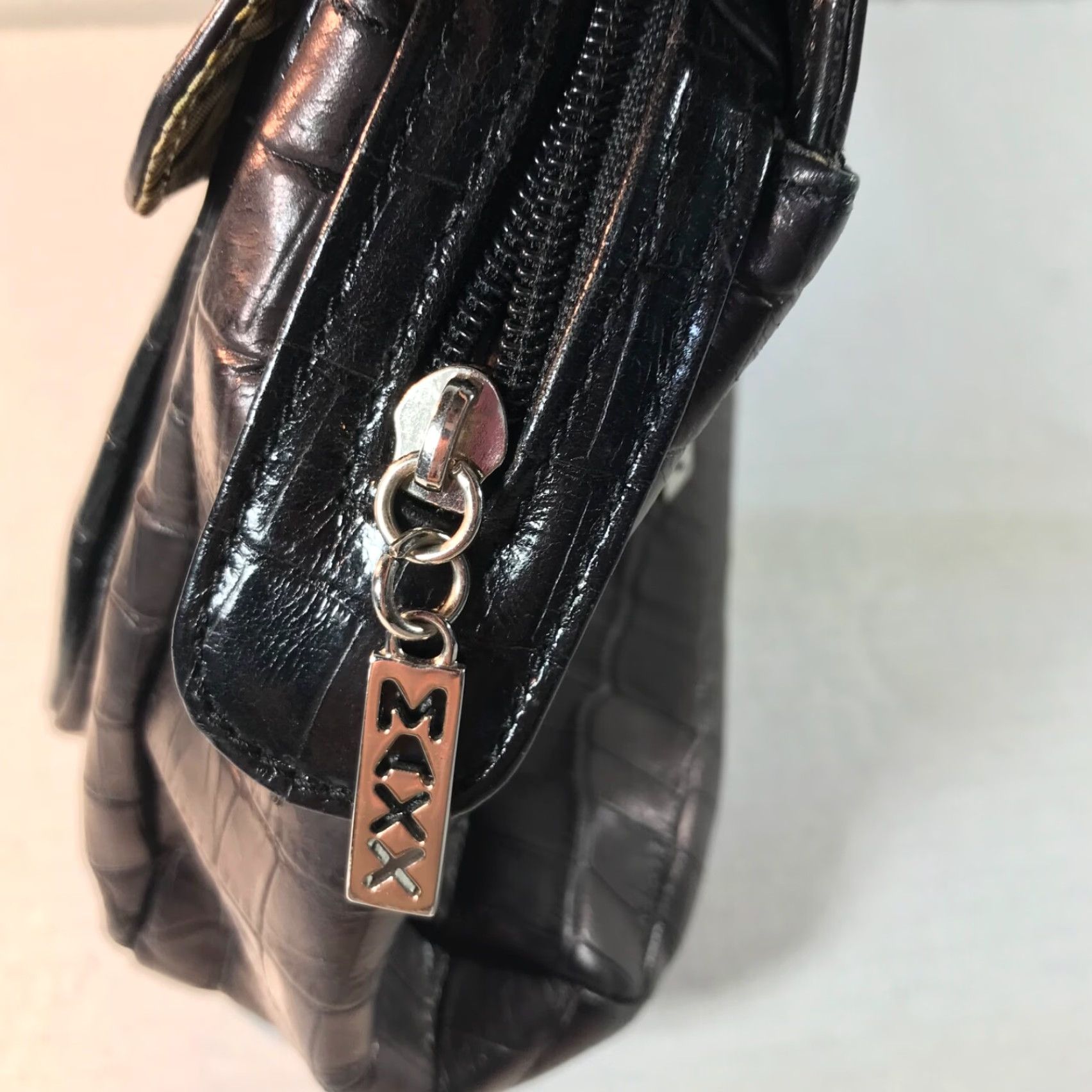 Doublet Maxx Brown Leather Shoulder Bag Large Zip Closure Double Handle Business Casual Travel Womens Size ONE SIZE - 3 Thumbnail