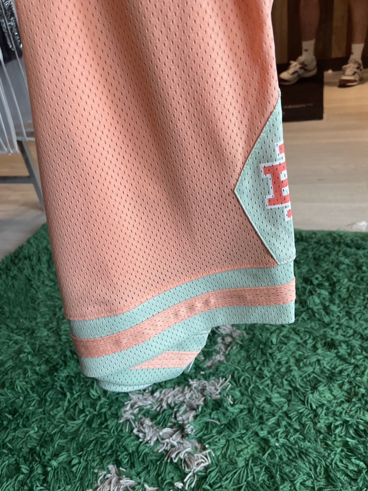 Eric Emanuel Eric Emanuel Shorts v2 Salmon pink x green Size US 32 / EU 48 - 2 Thumbnail