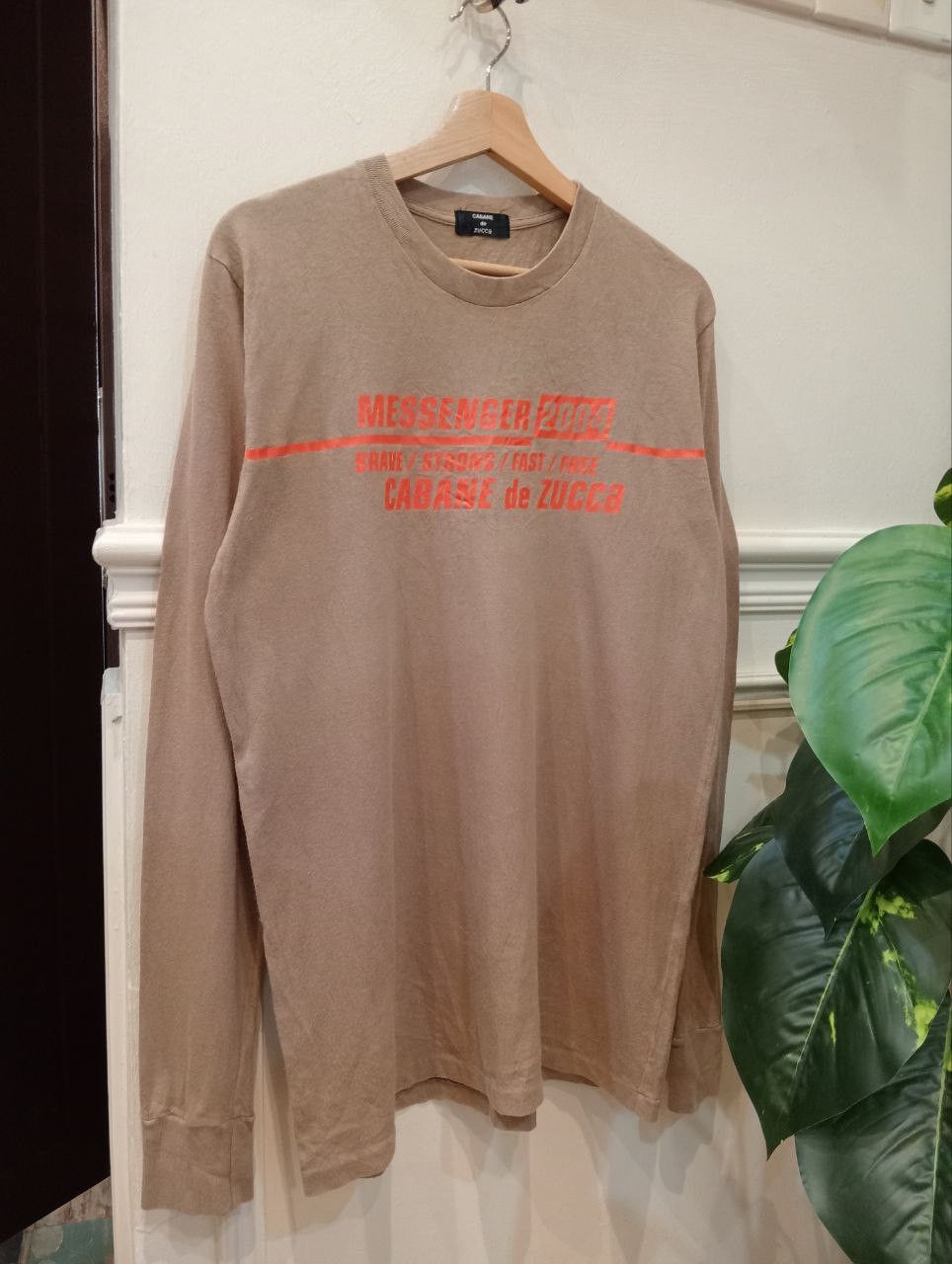 CABANE de ZUCCa CABANE DE ZUCCA ISSEY MIYAKE MESSENGER 2004 VINTAGE TSHIRT Size US M / EU 48-50 / 2 - 1 Thumbnail