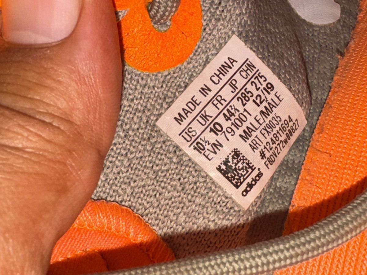 Adidas Yeezy 350 dessert sage v2 Size US 10.5 / EU 43-44 - 7 Thumbnail