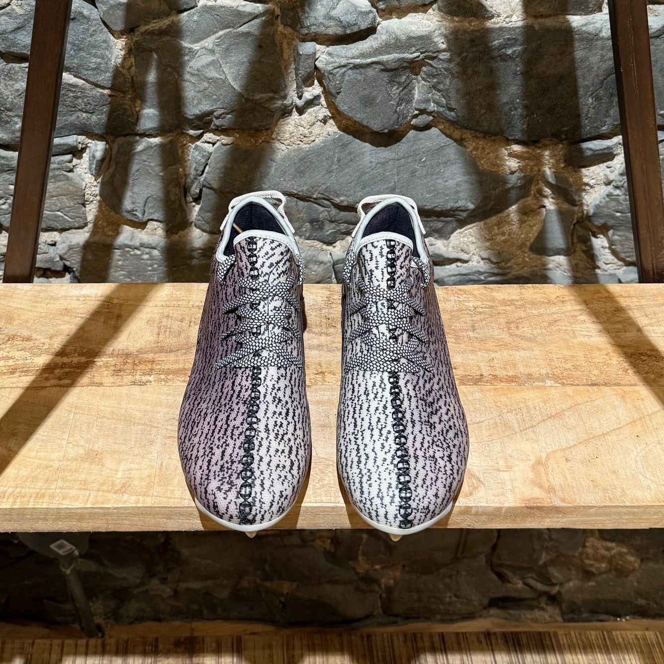 Adidas × Kanye West Adidas YEEZY 350 Turtle Dove American Football Sneakers Size US 9.5 / EU 42-43 - 3 Thumbnail