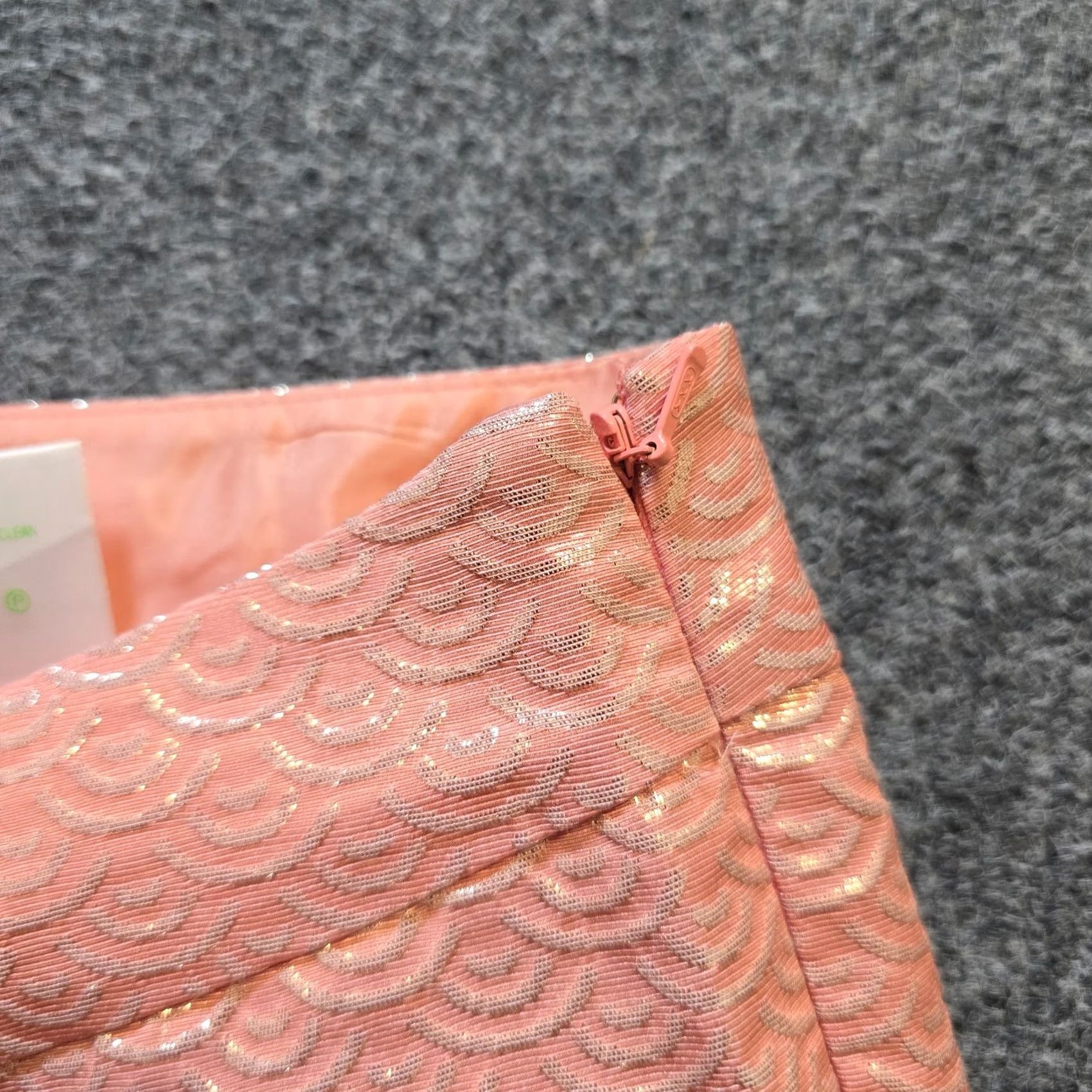 Lilly Pulitzer Lilly Pulitzer Pants Womens Size 0 Orange Gold Shimmer Ankle Side Zip Classic Pants Women XS- Regular? Size 25" / US 0 / IT 36 - 4 Thumbnail