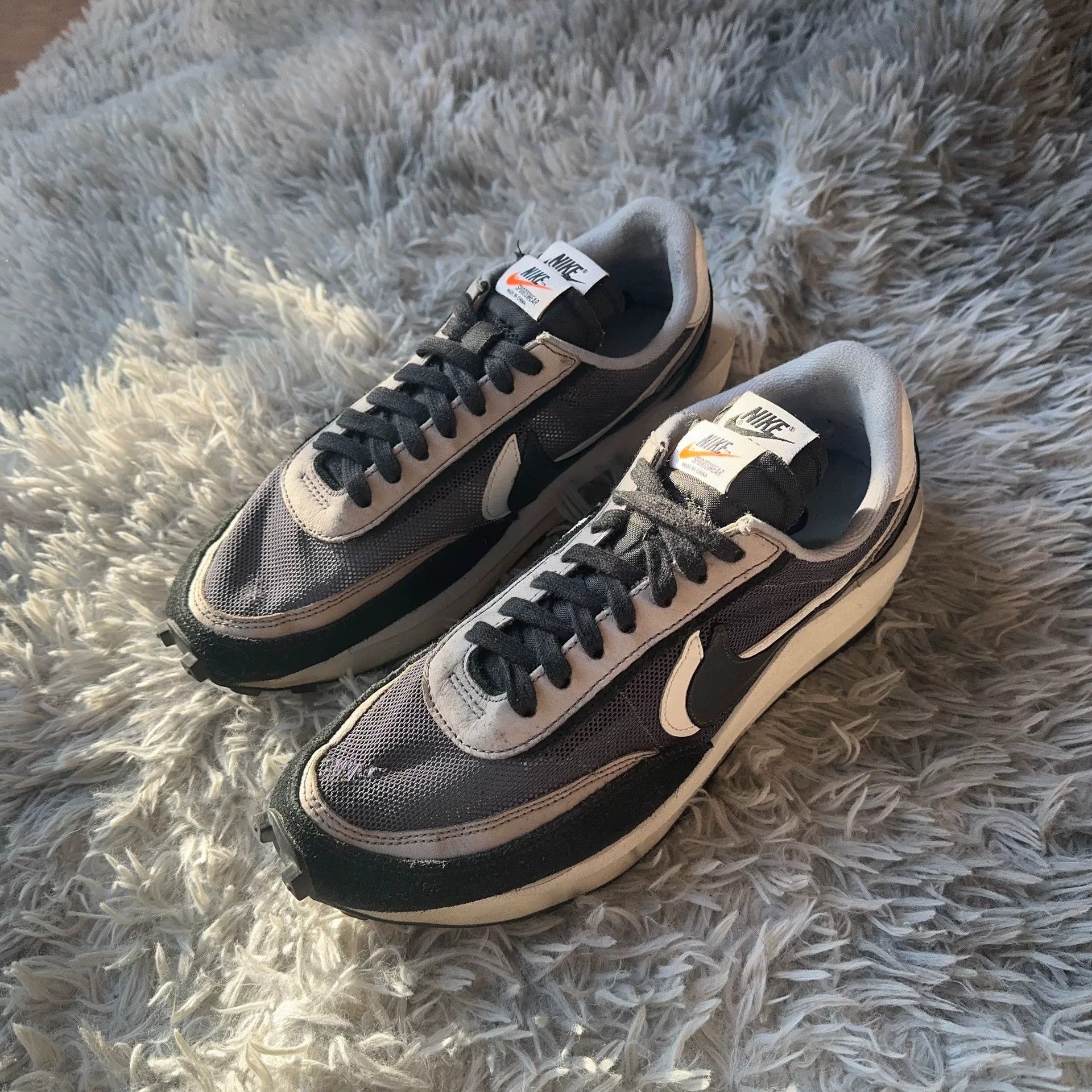 Sacai Sacai Gray Lowtop Sneakers 44 Men Size US 10.5 / EU 43-44 - 1 Thumbnail
