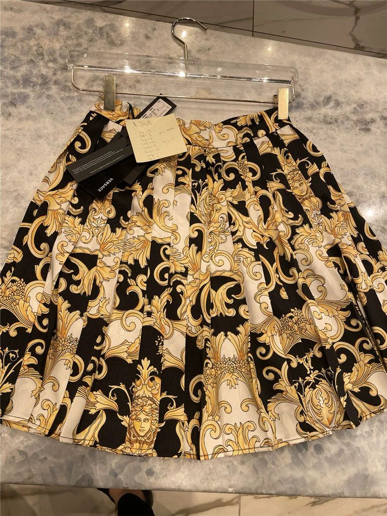 Versace Versace Printed pleated skirt Size S / US 4 / IT 40 - 1 Thumbnail