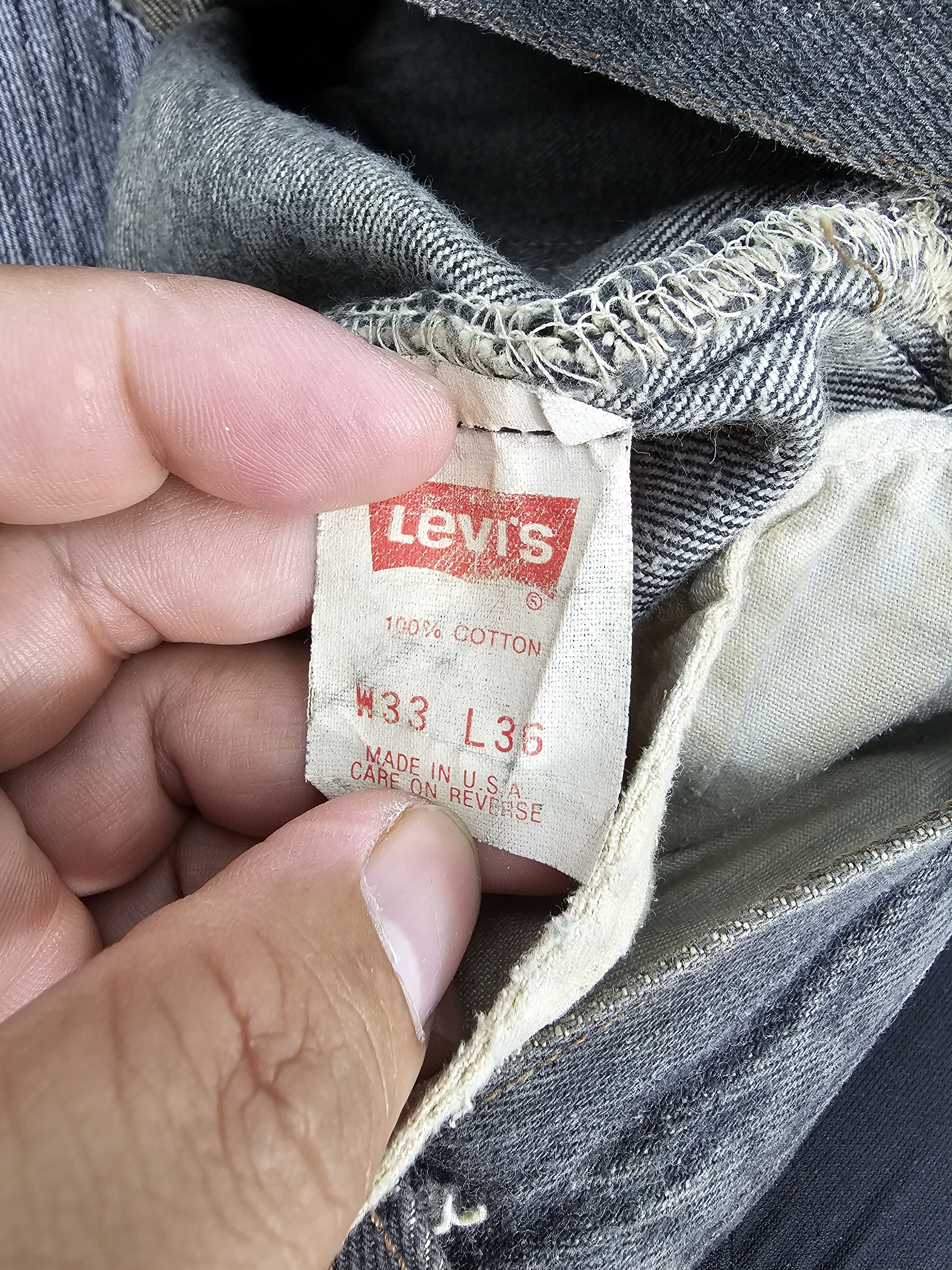 Levi's Vintage LEVIS 501 Ripped Paint Splash Black Jeans L0451 Size US 33 - 14 Thumbnail