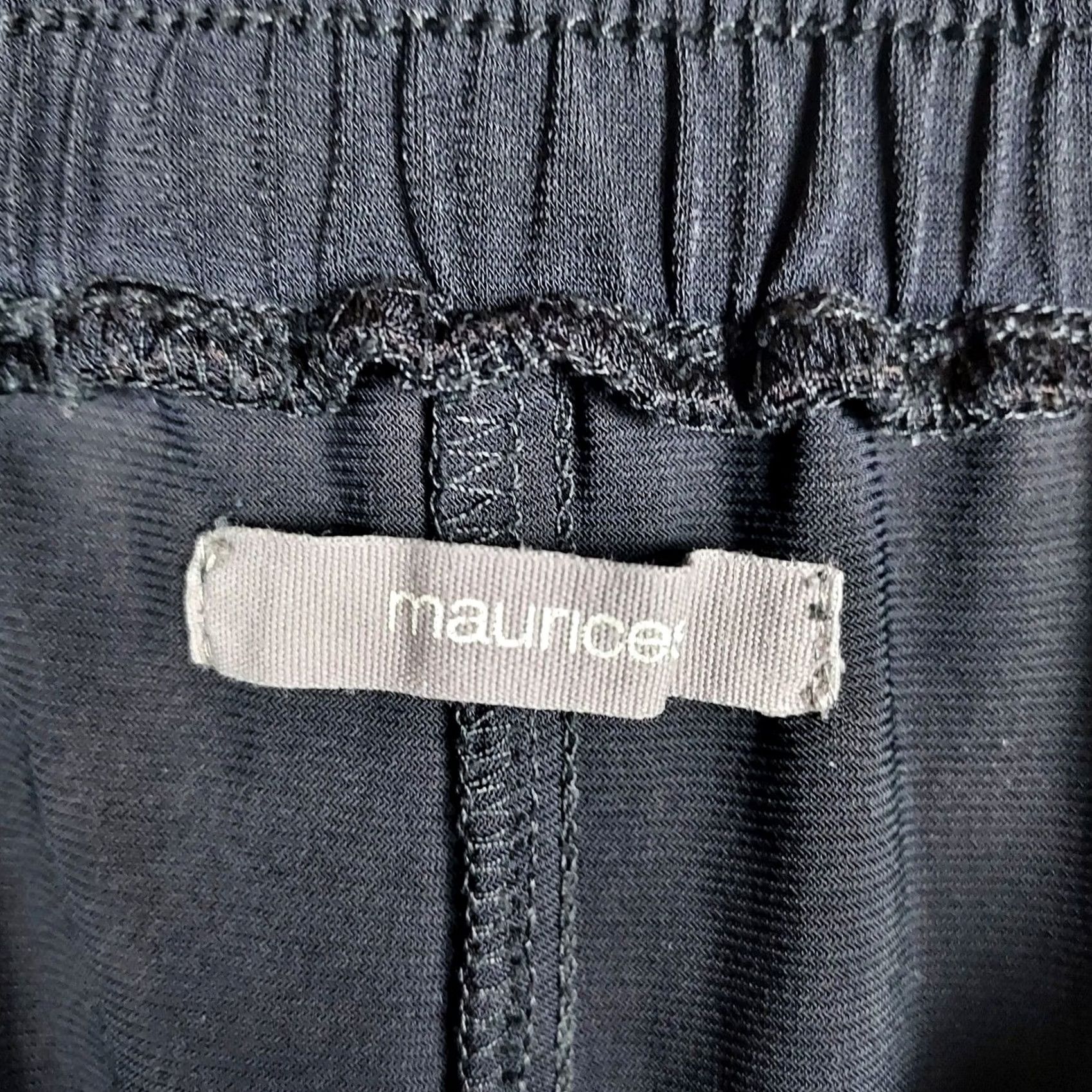 Vintage Maurices Women Wide Leg Palazzo Pants Black Solid Elastic Waist Pull On M Casual Dress Pants, Regular Fit, Polyester Rayon, Machine Washable Size 32" / US 10 / IT 46 - 5 Thumbnail