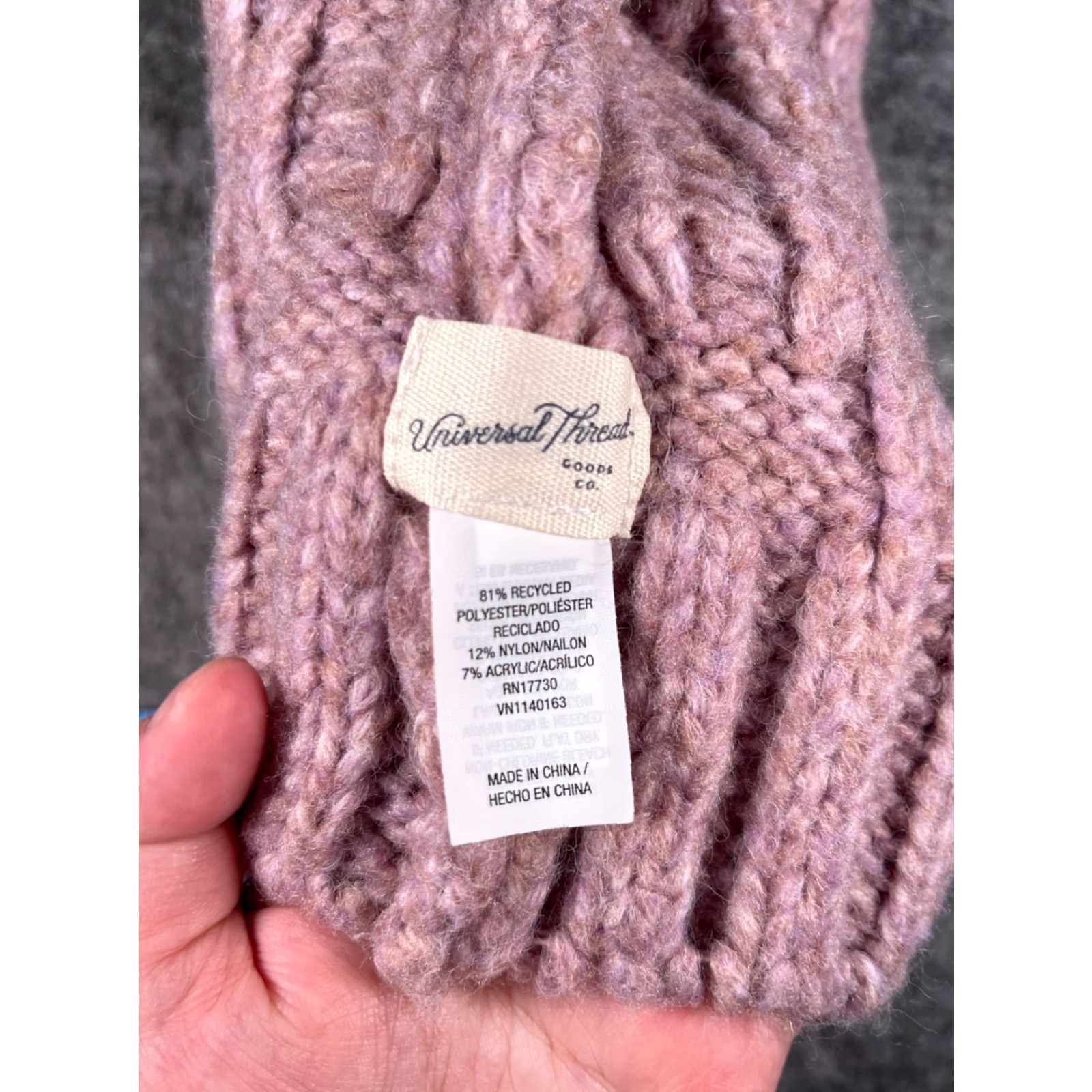 Vintage Universal Thread Beanie Toque Women One Size Pink Polyester Blend Ski Pom Size ONE SIZE - 7 Thumbnail