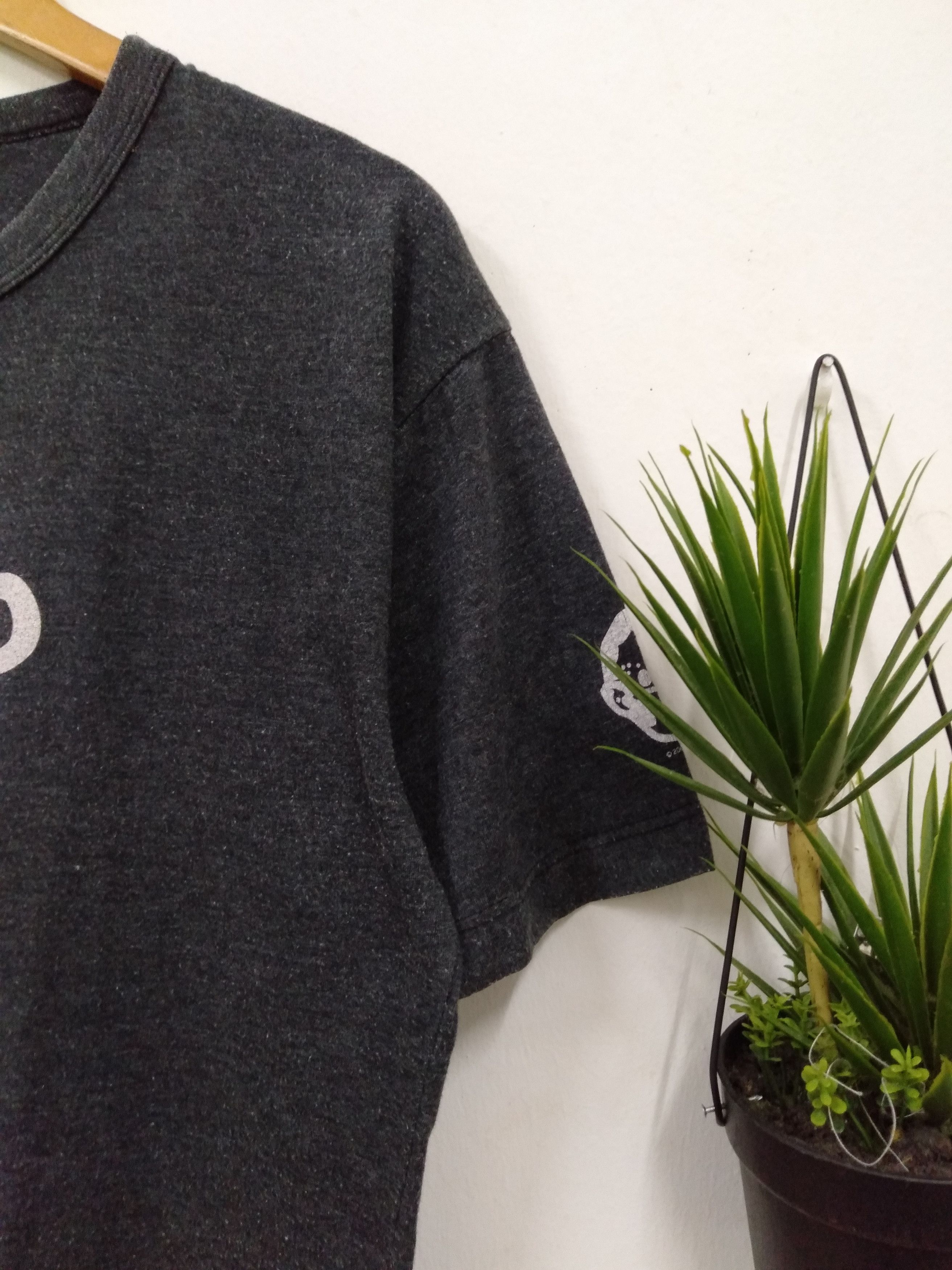 Band Tees Vintage 2000 DEVO Electronic Group band t shirt promo Size US XL / EU 56 / 4 - 7 Thumbnail