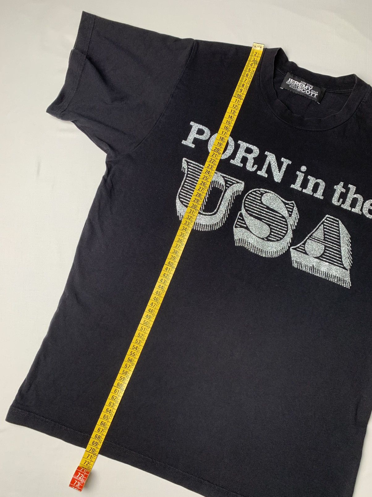 Jeremy Scott porn in the USA t シャツ Vintage Jeremy Scott Porn in the USA t-shirt