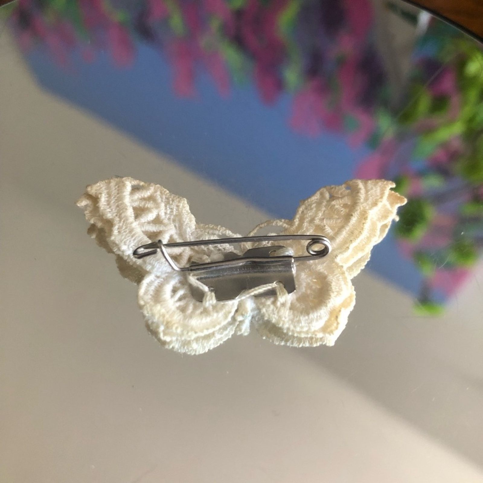 Vintage Vintage handmade crochet lace butterfly brooch pin Size ONE SIZE - 8 Thumbnail